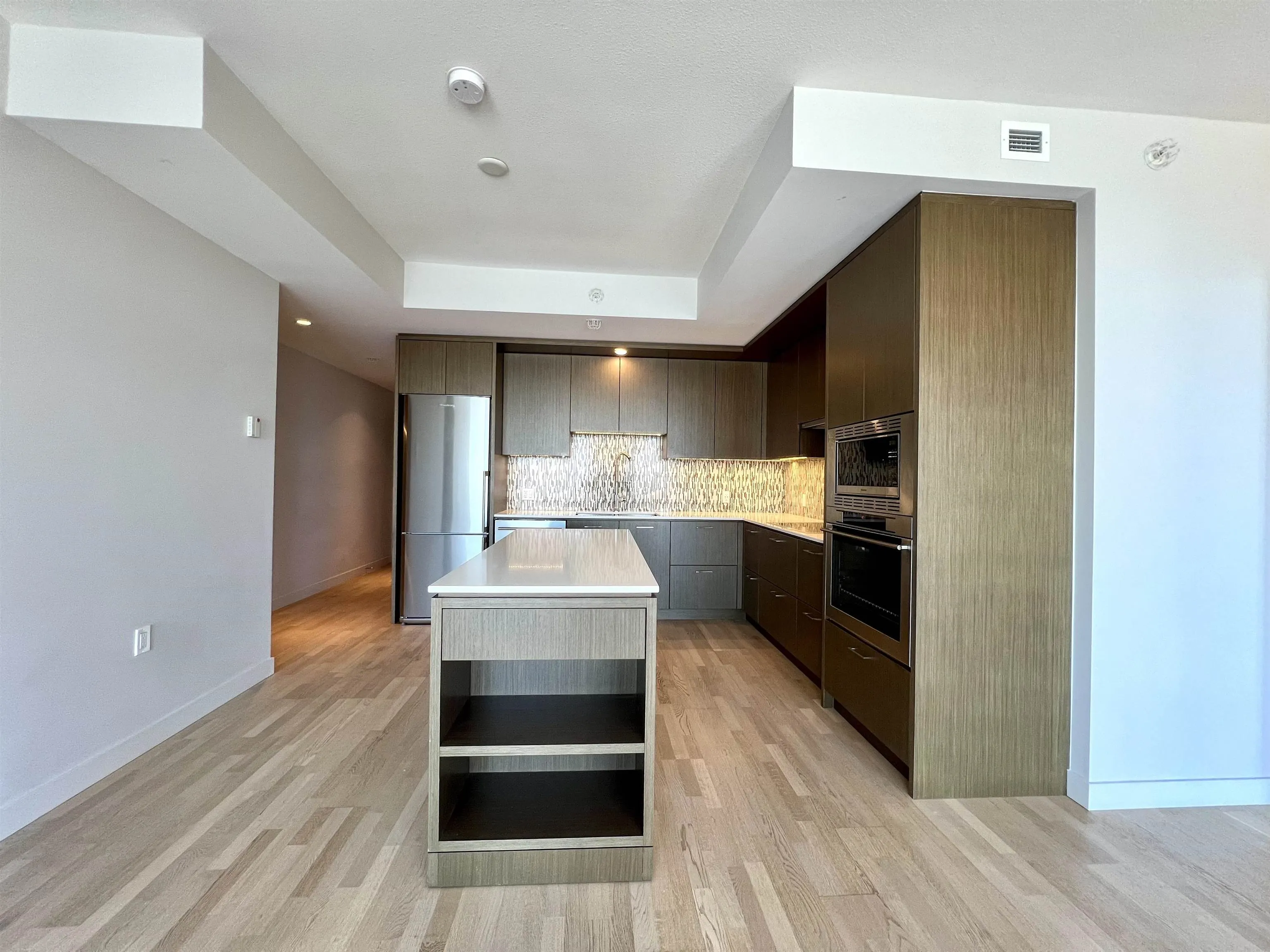4108 13495 Central Avenue