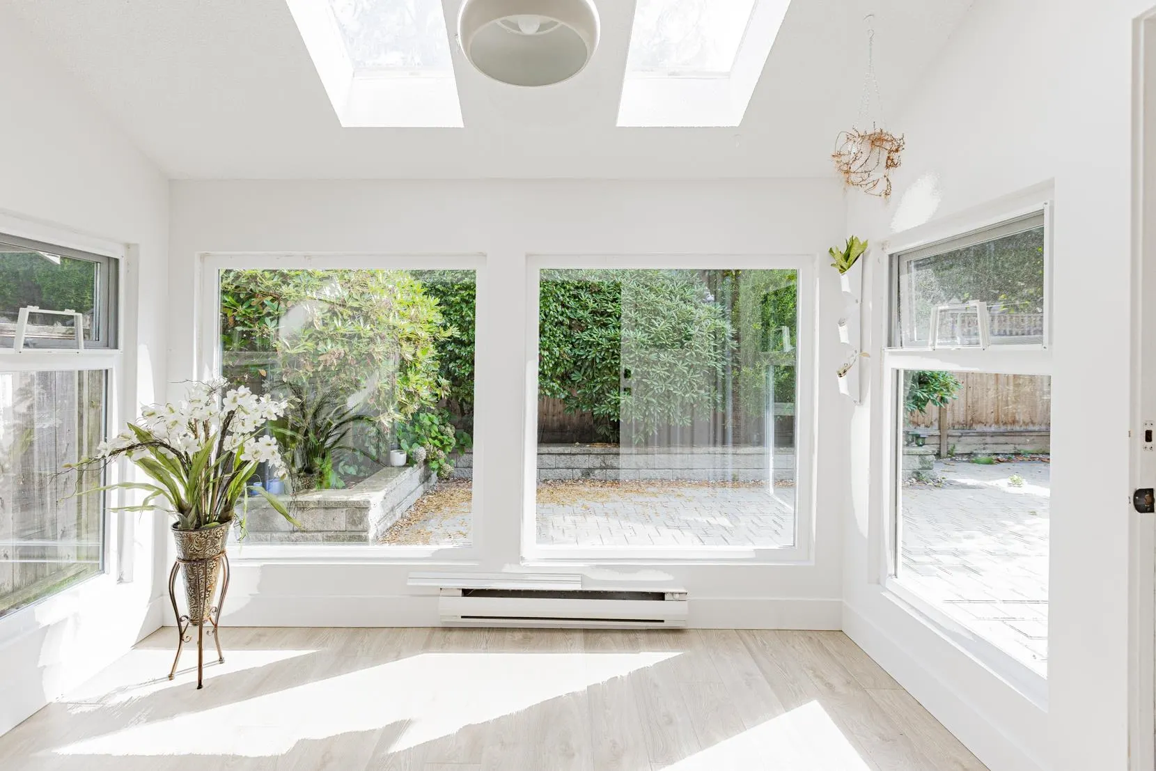 6220 Garnet Drive