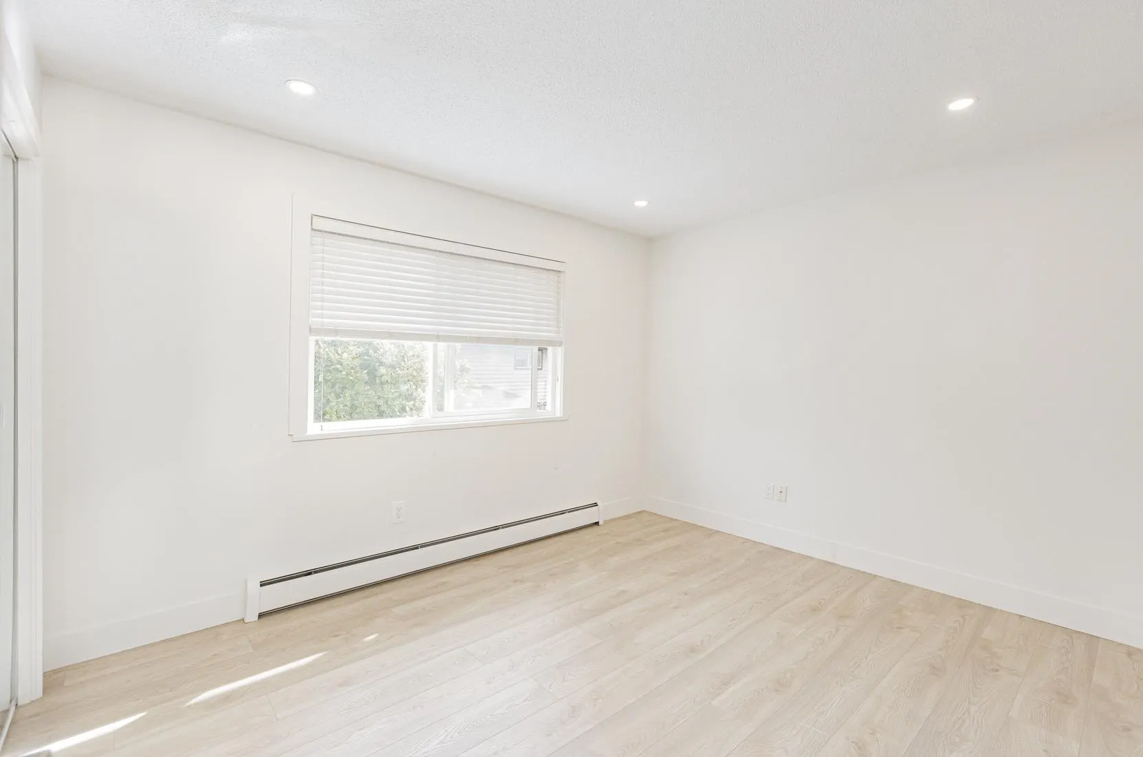 6220 Garnet Drive
