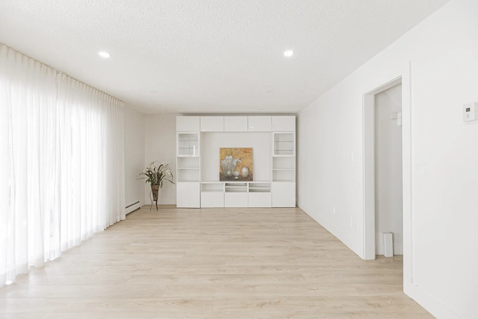 6220 Garnet Drive