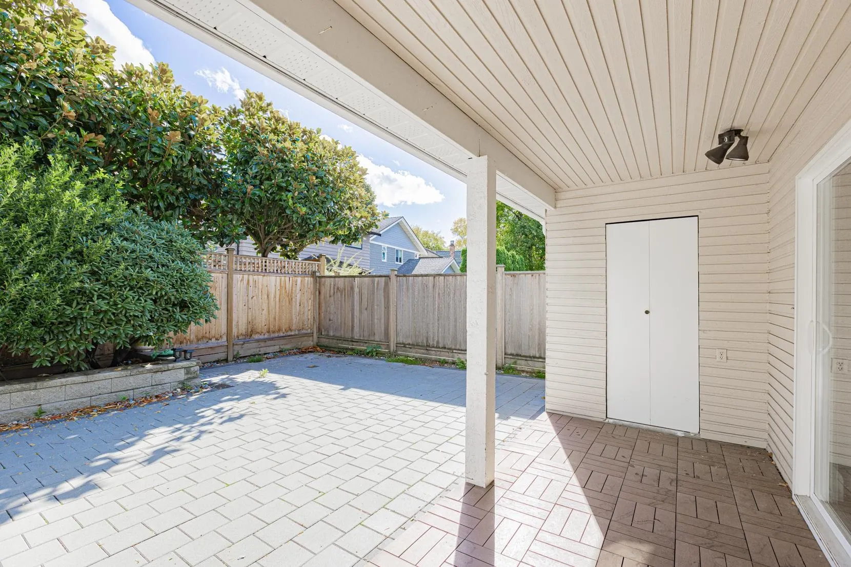 6220 Garnet Drive