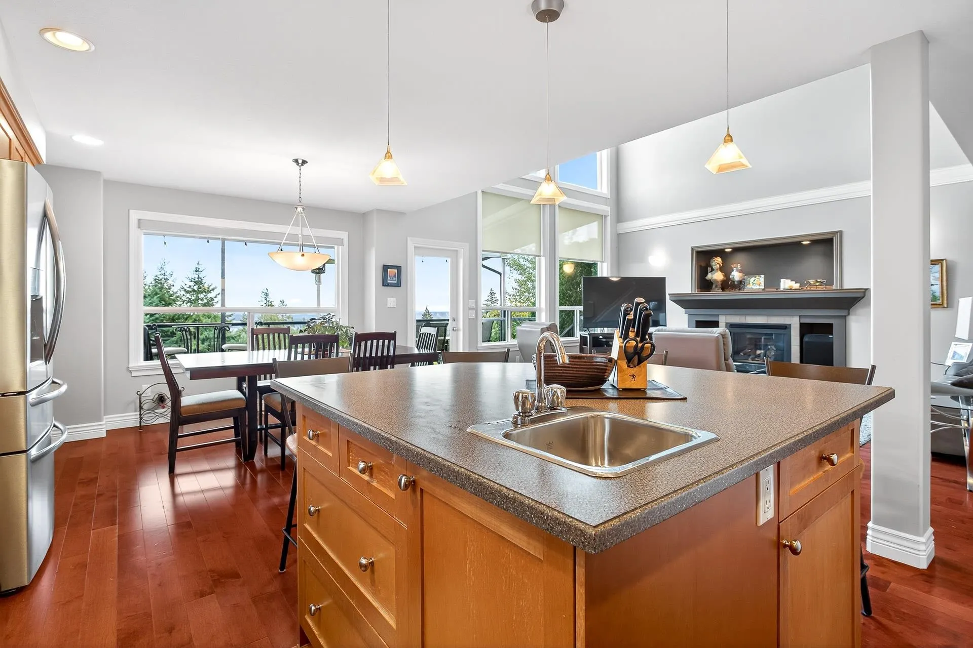 3028 Maplewood Court