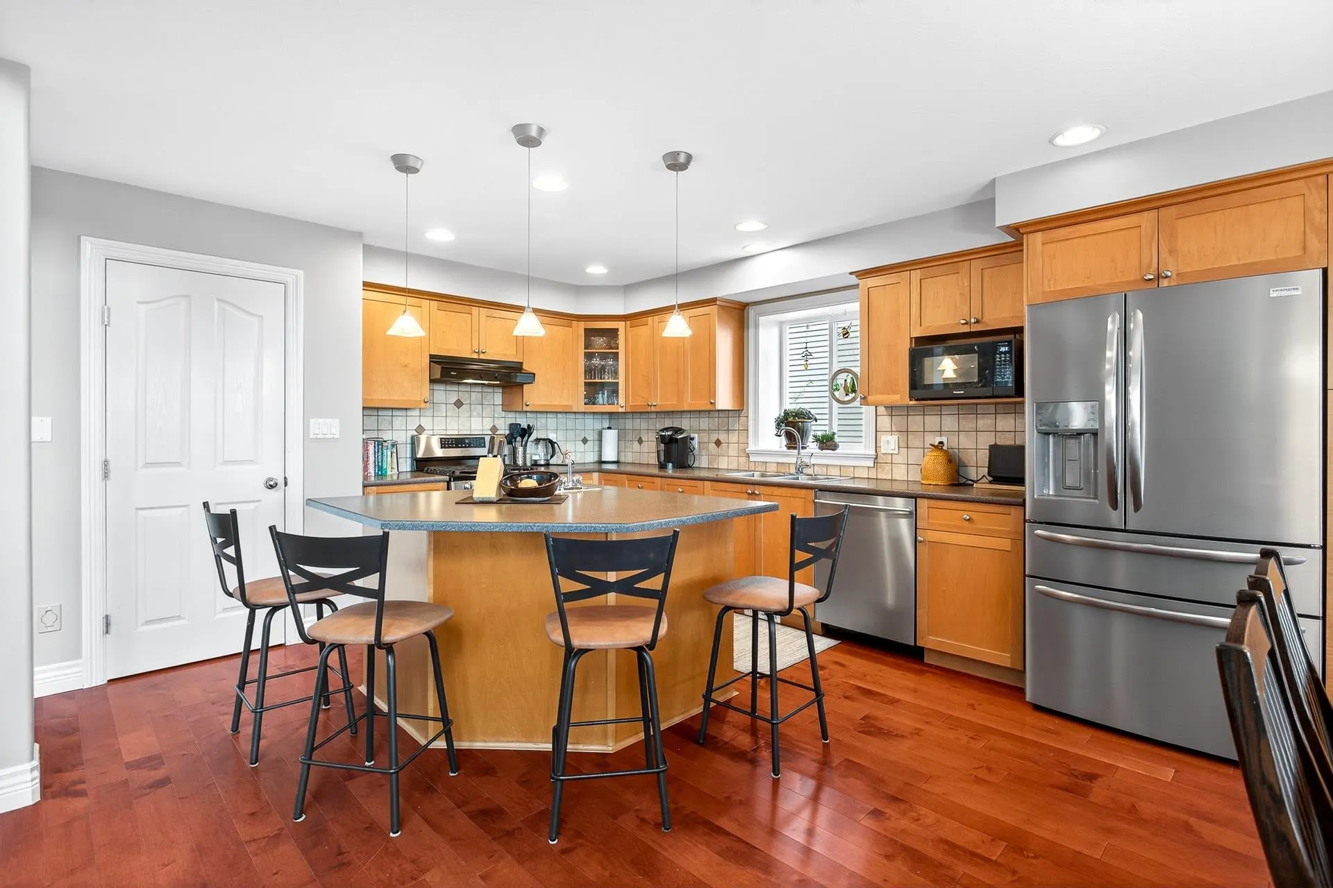 3028 Maplewood Court