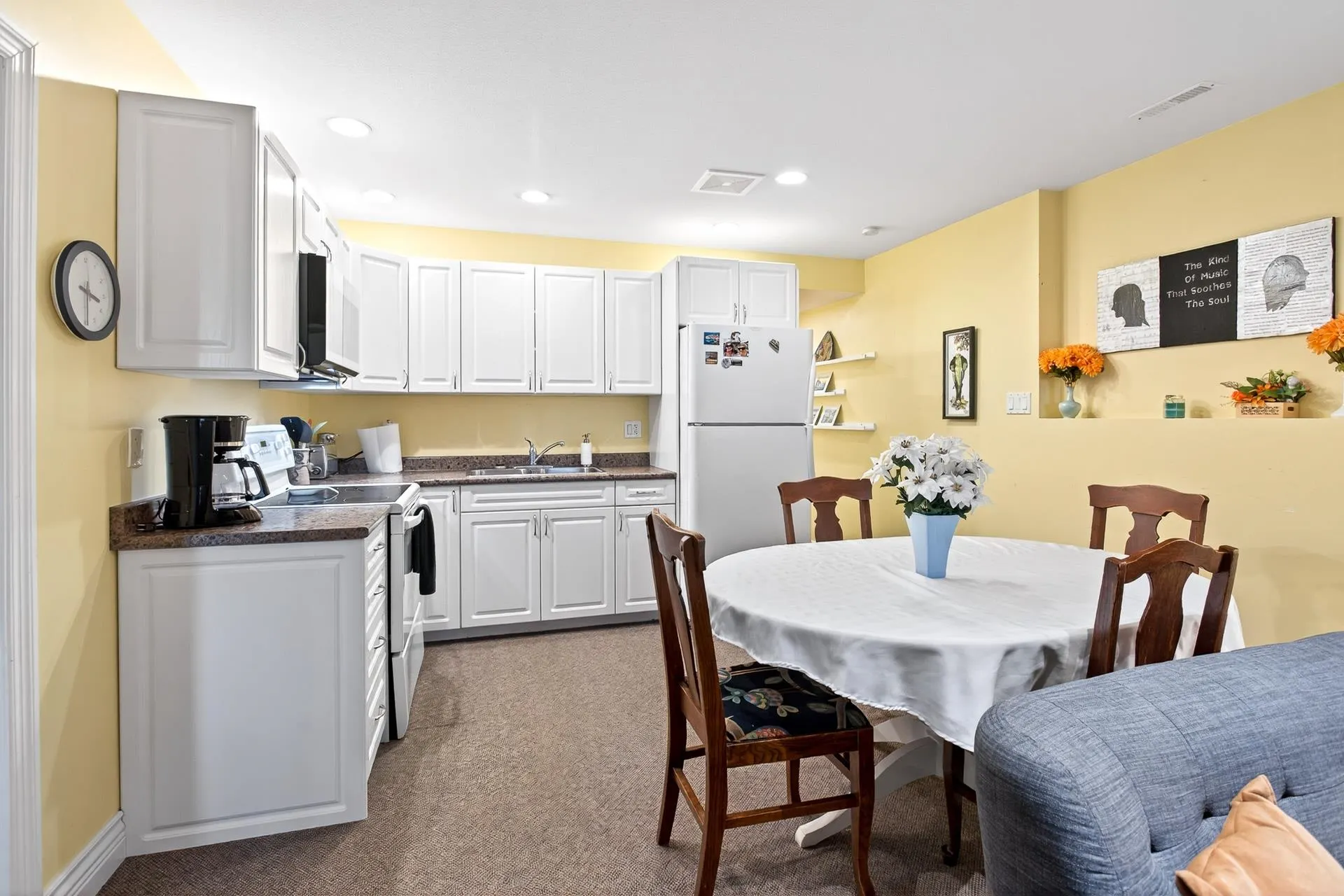 3028 Maplewood Court