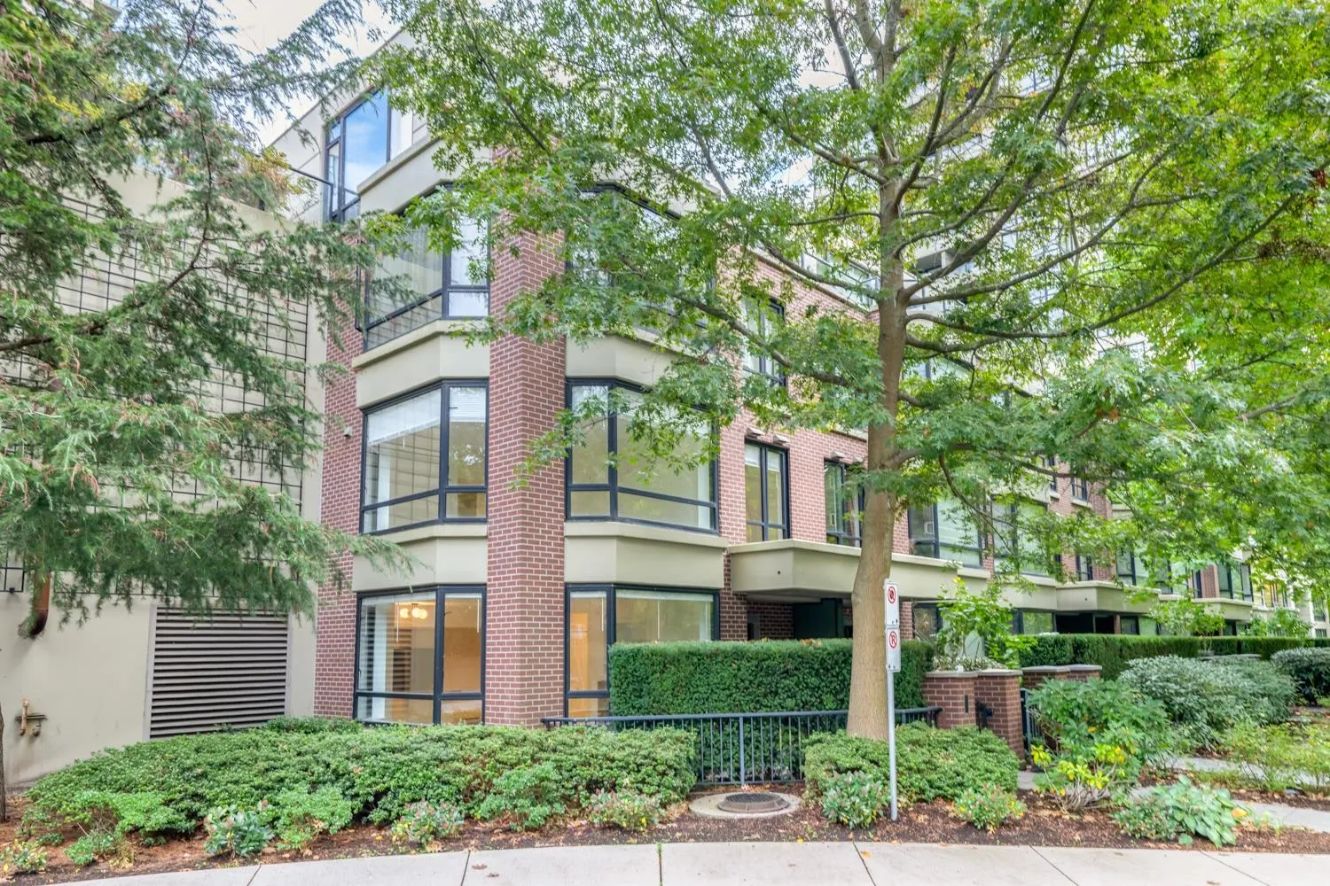 1 9133 Hemlock Drive