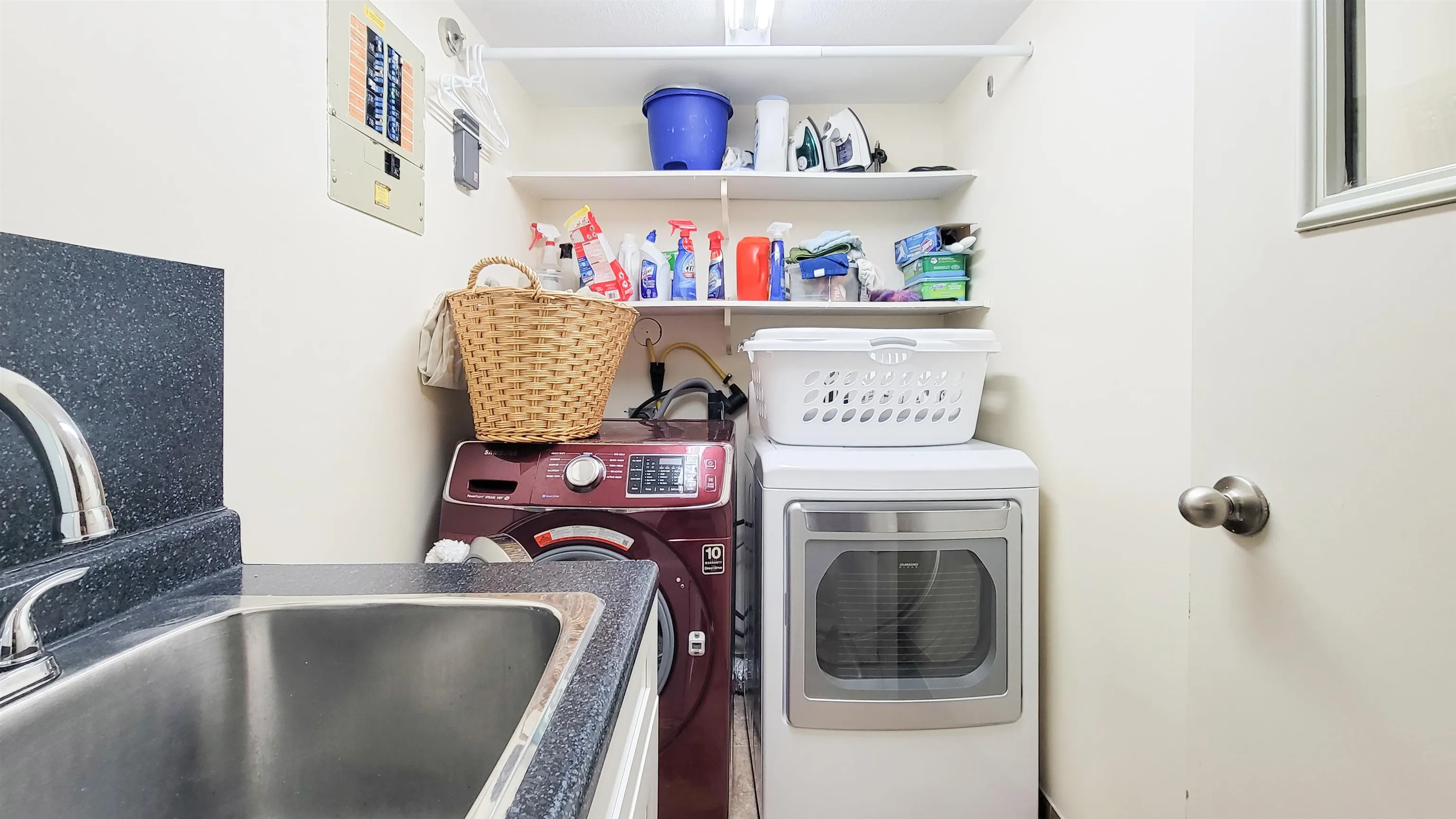 3595 Wellington Crescent