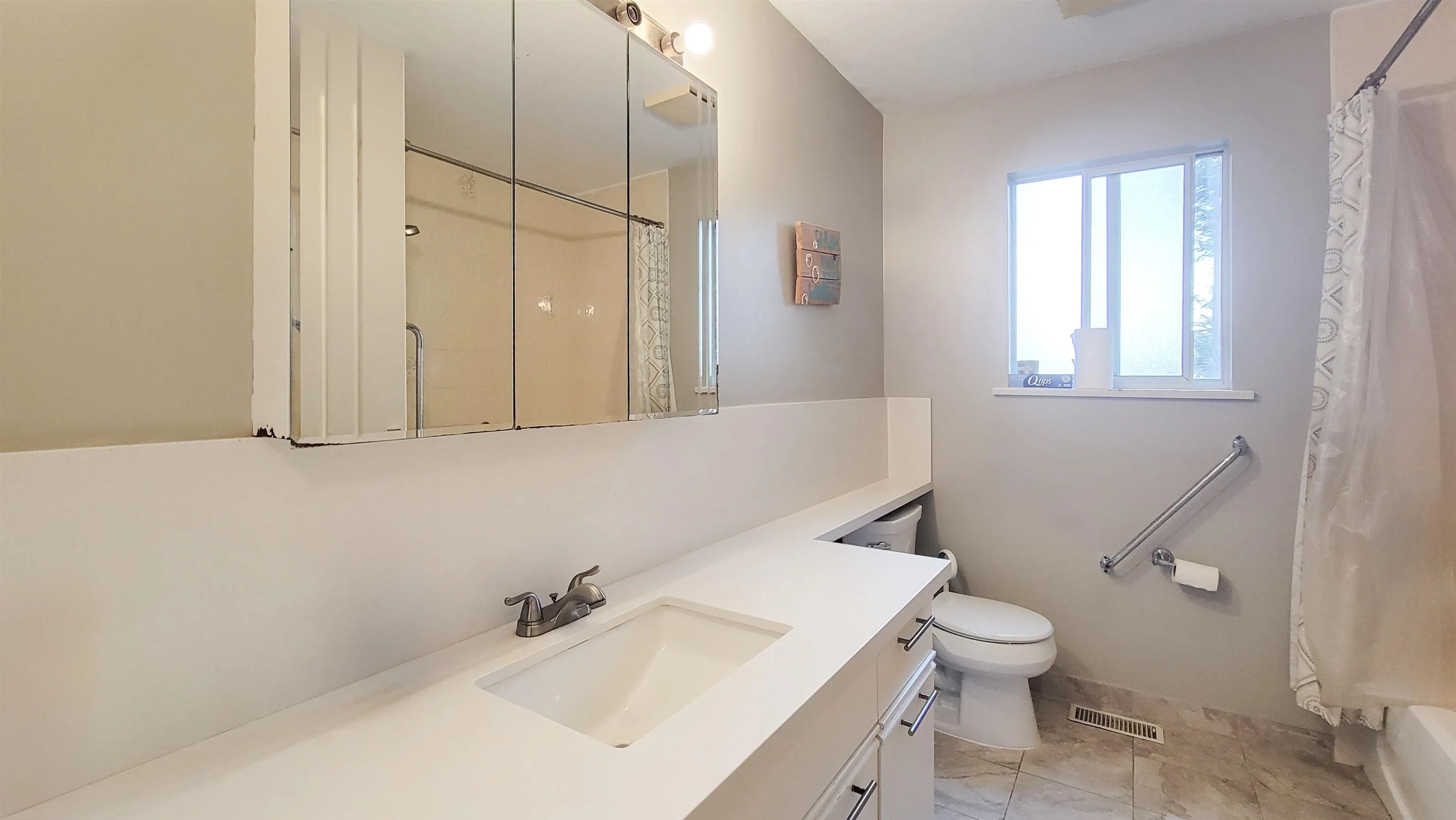 3595 Wellington Crescent
