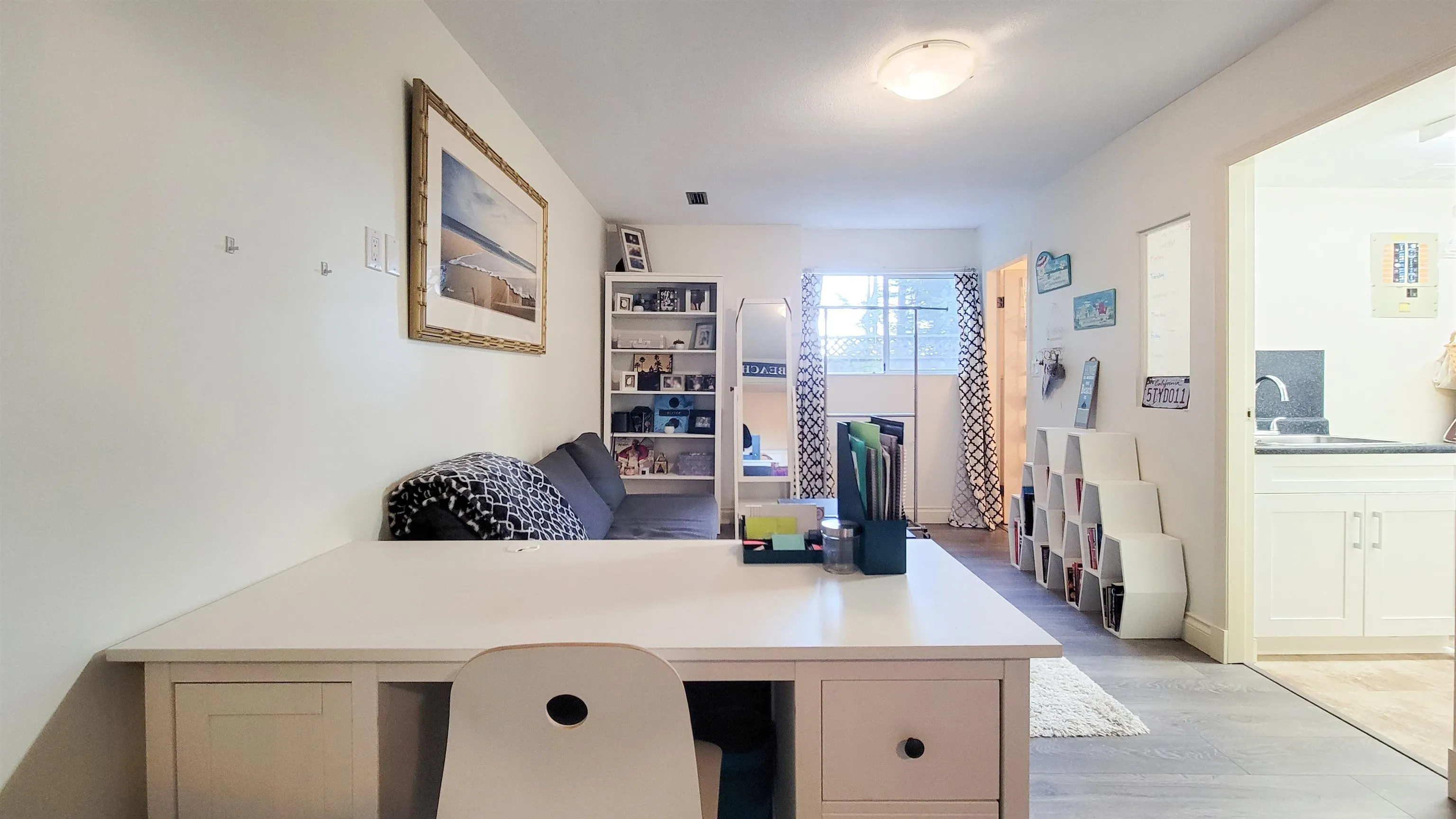 3595 Wellington Crescent