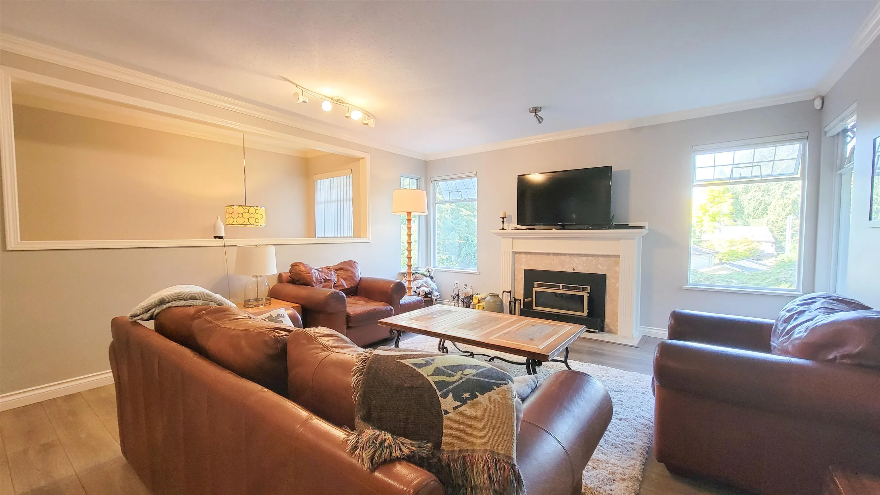 3595 Wellington Crescent