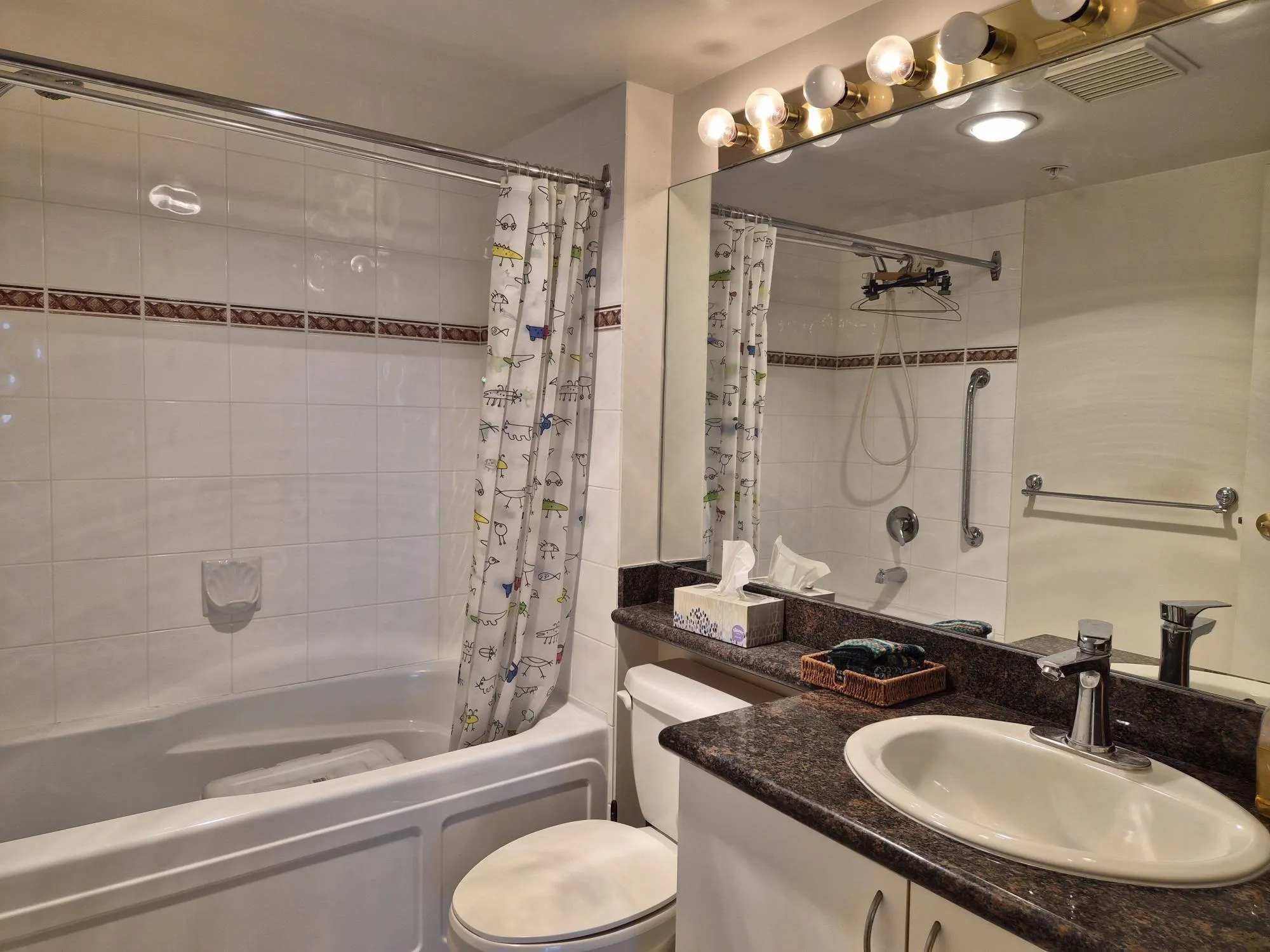1506 6611 Cooney Road