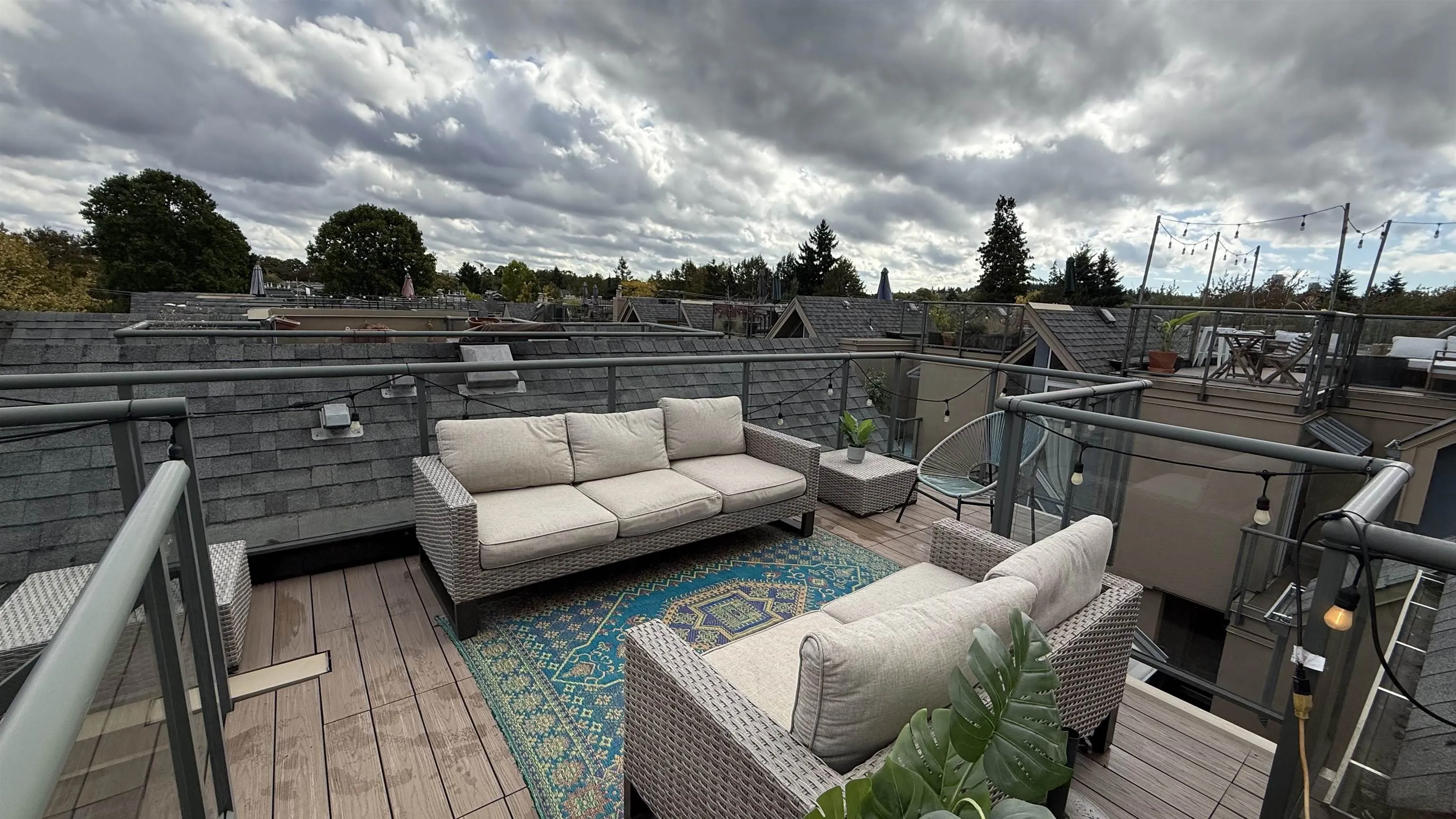 916 W 14th Avenue