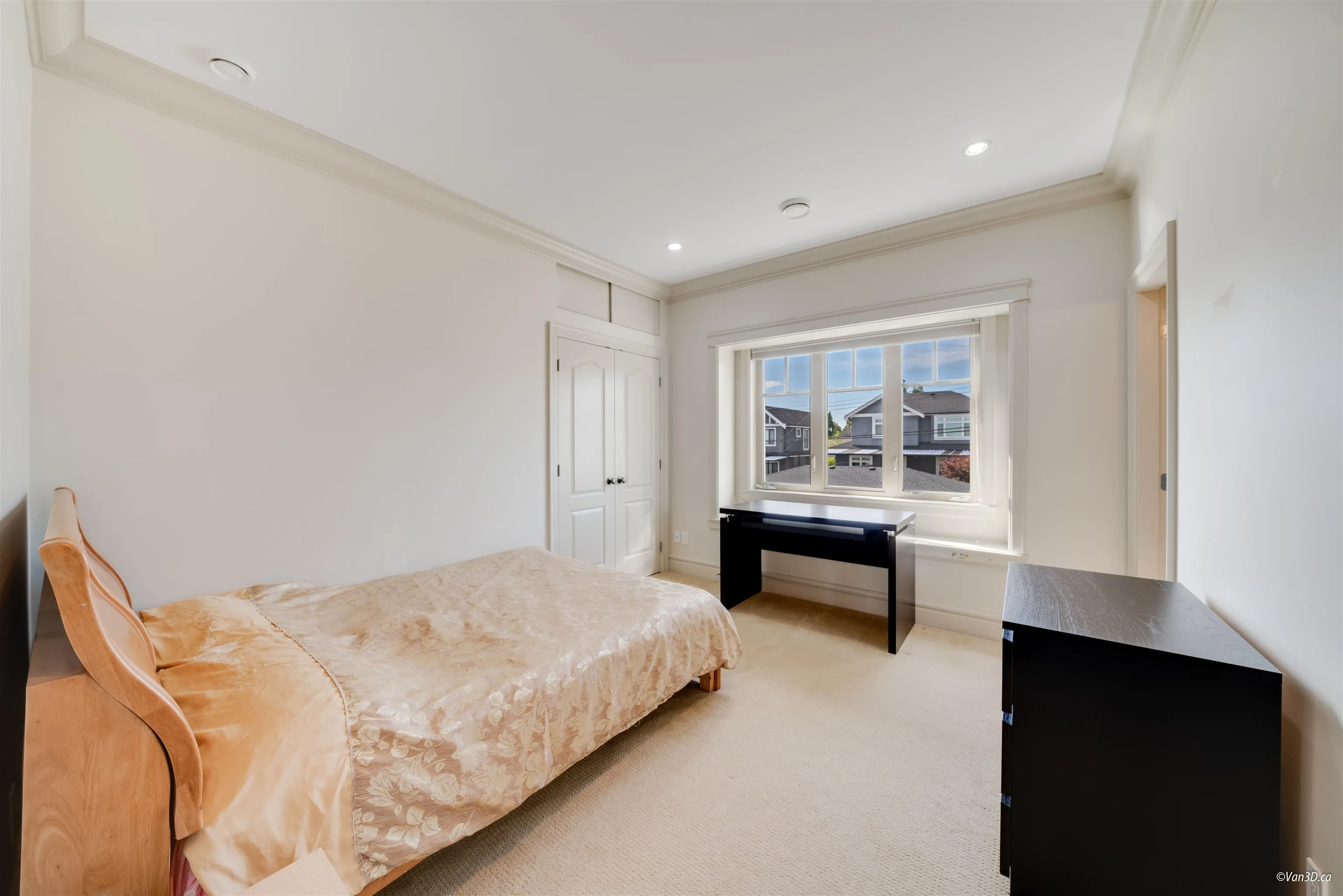 6633 Neal Street