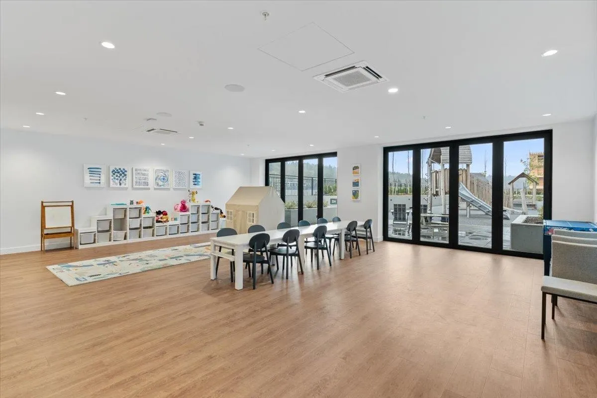 309 3131 Murray Street