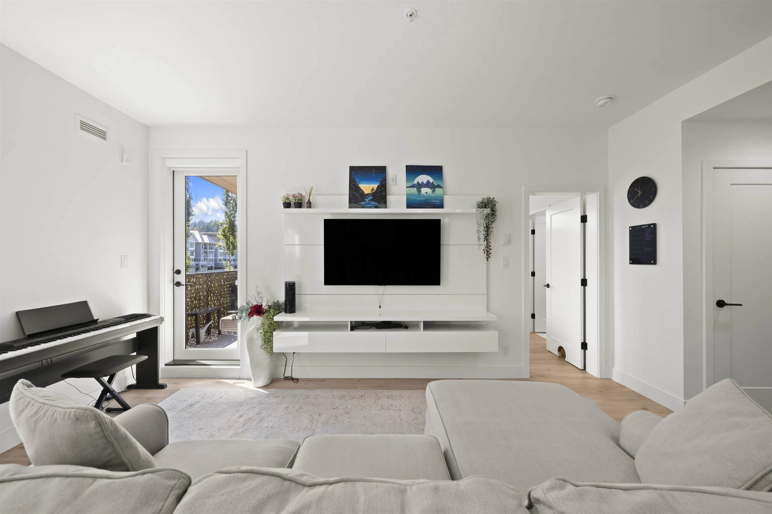 309 3131 Murray Street