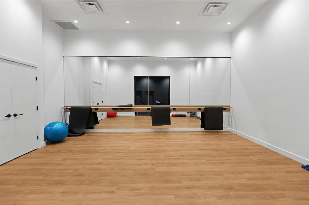 309 3131 Murray Street