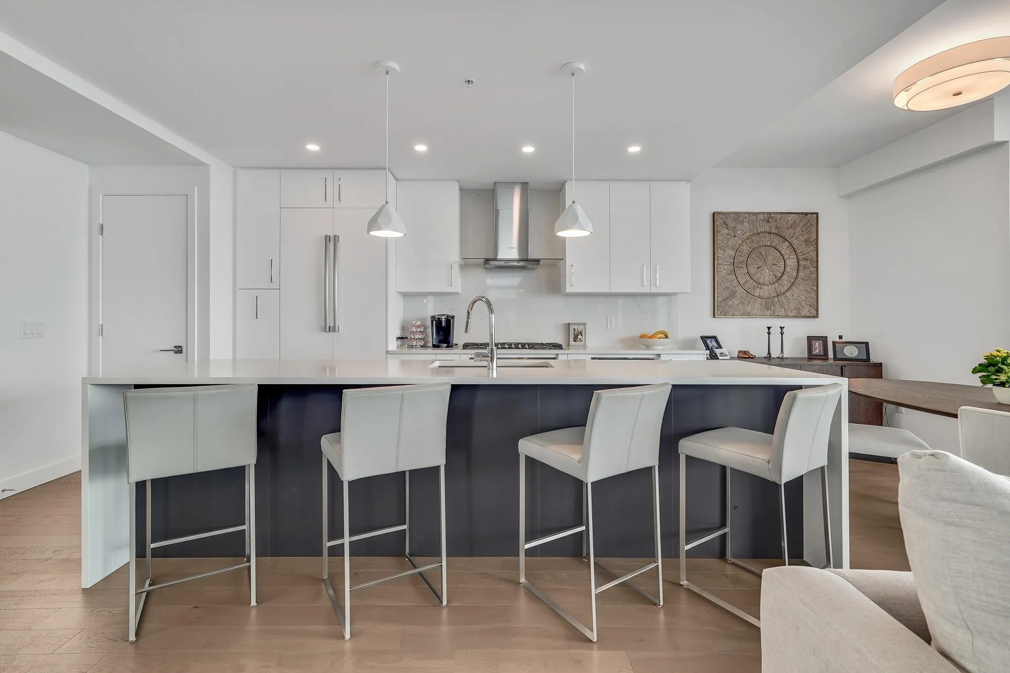 2305 1588 Johnston Road