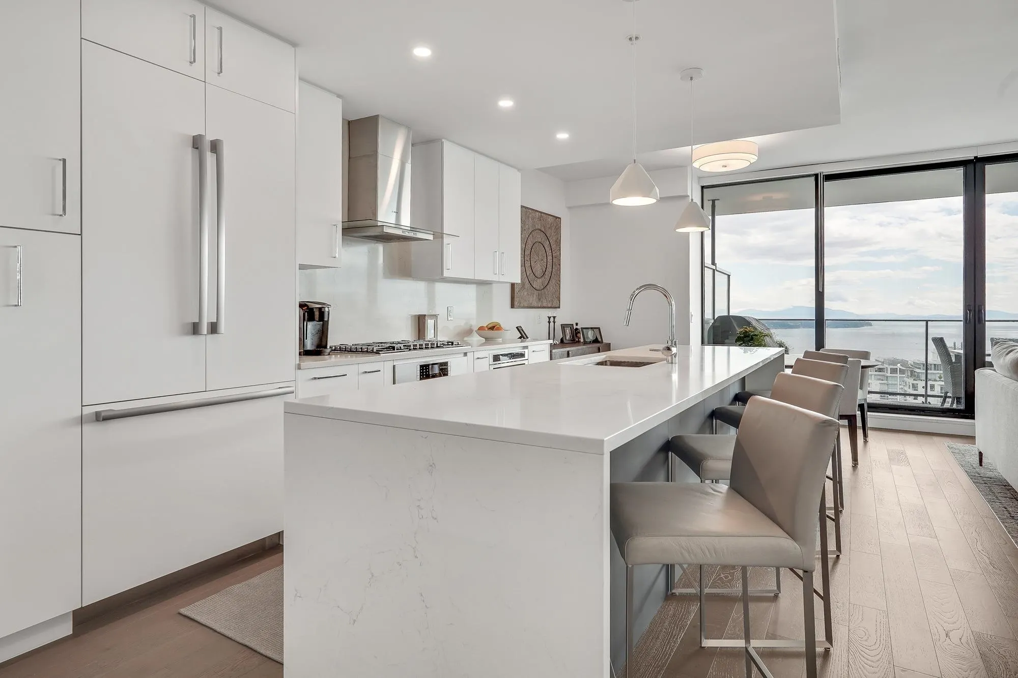 2305 1588 Johnston Road