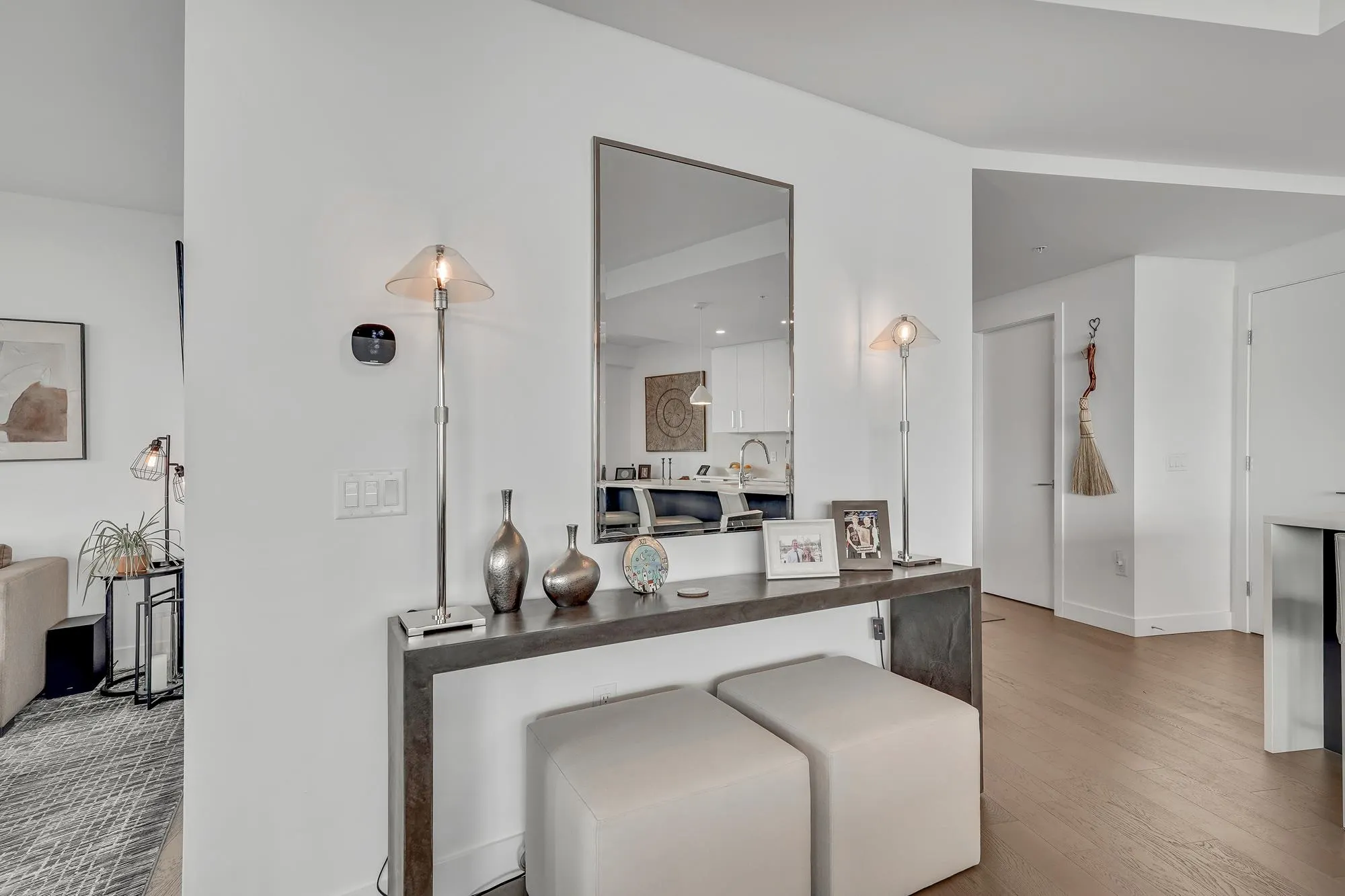 2305 1588 Johnston Road