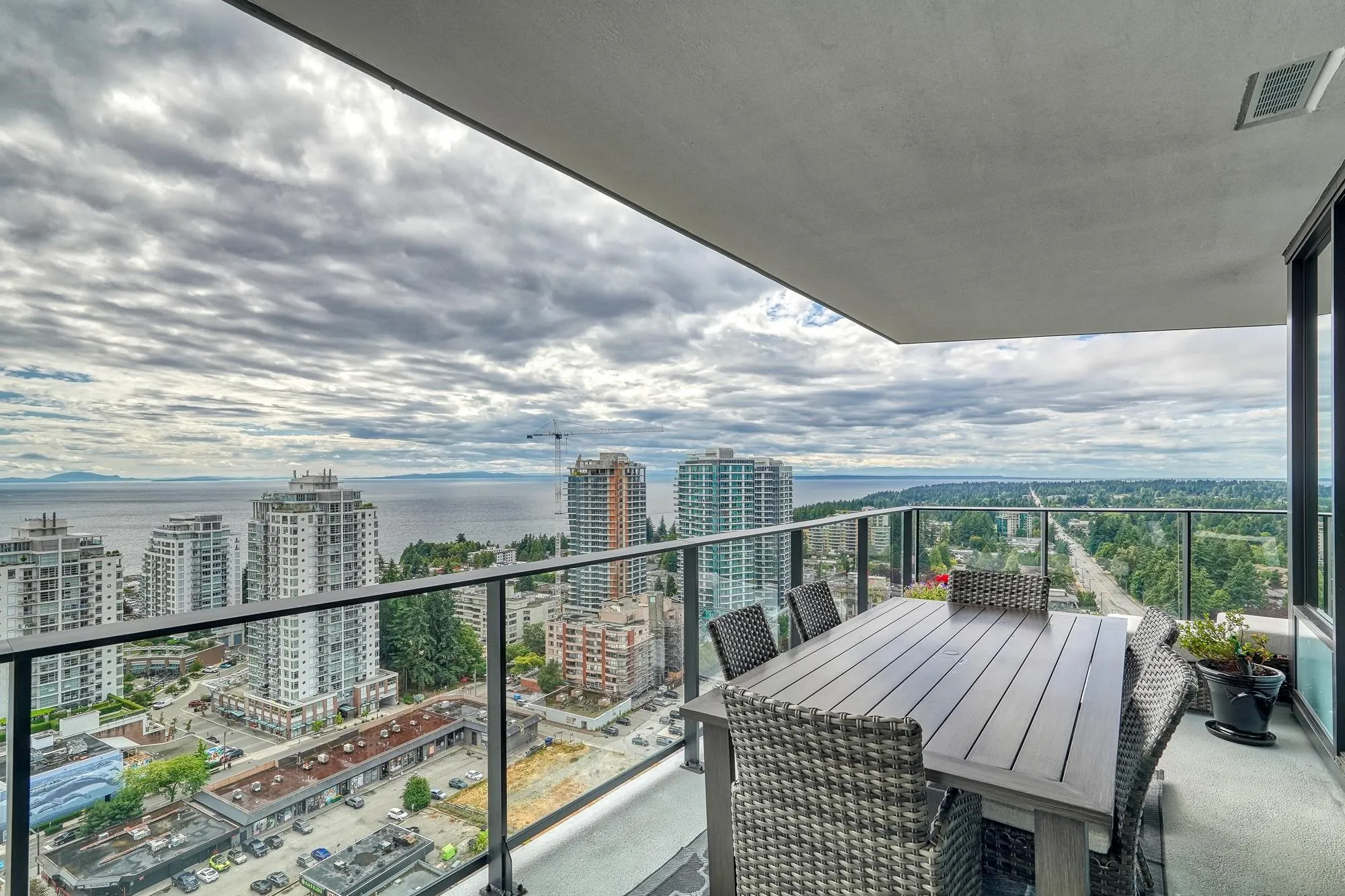 2305 1588 Johnston Road