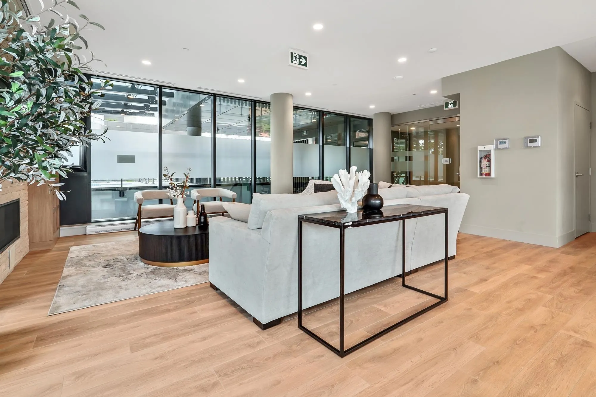 2305 1588 Johnston Road