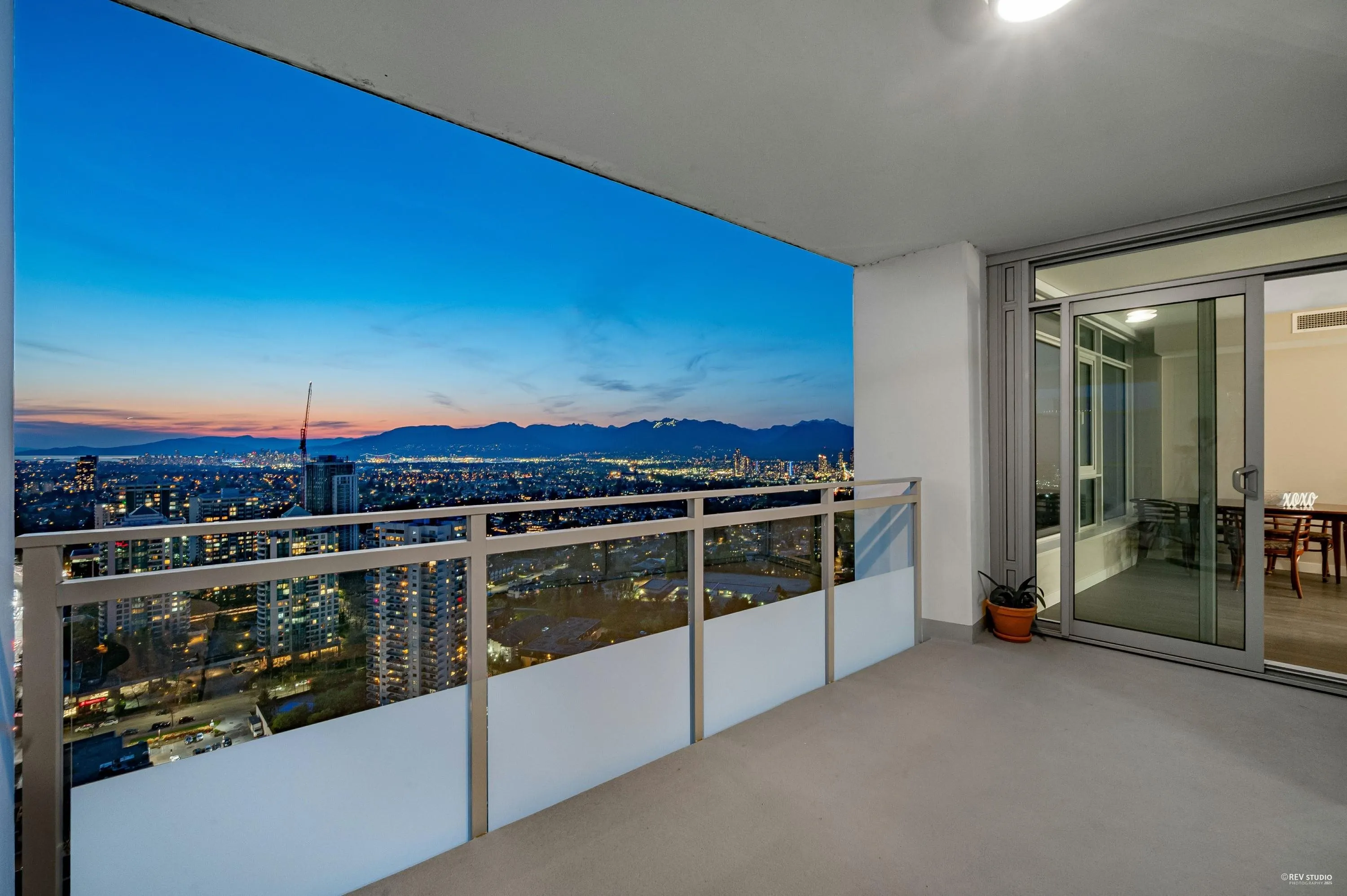 3106 4508 Hazel Street