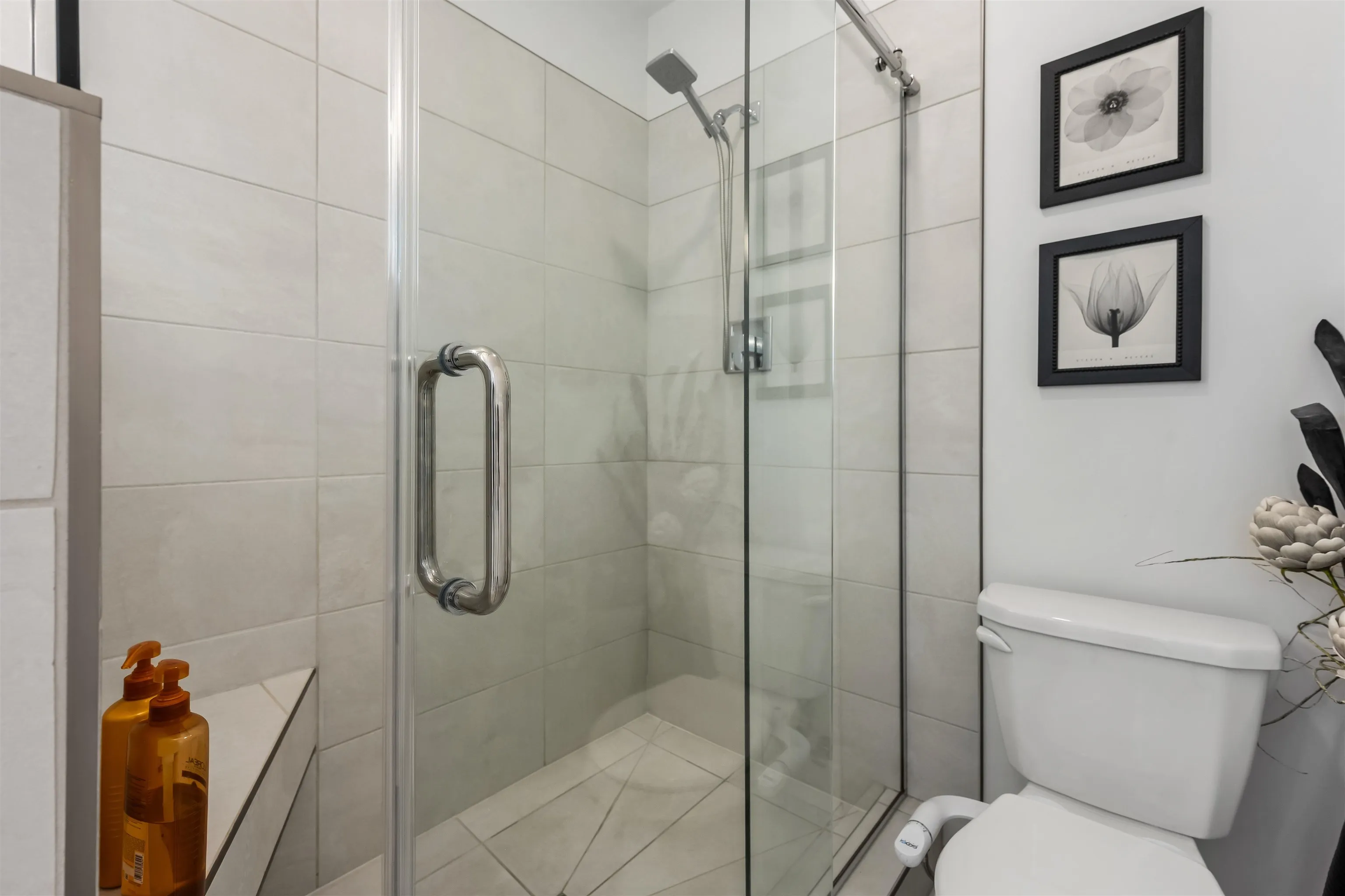 129 51096 Falls Court