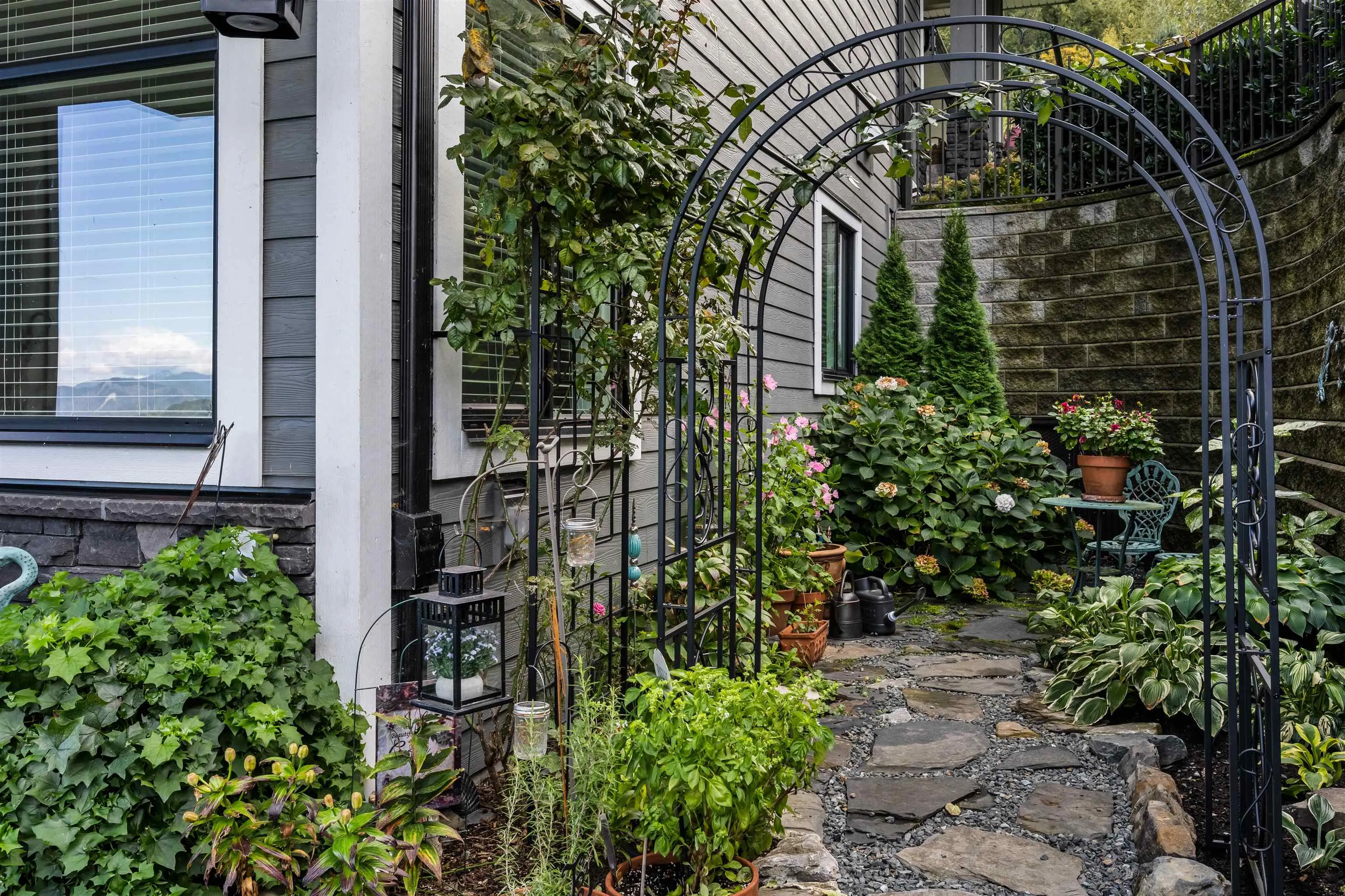 129 51096 Falls Court