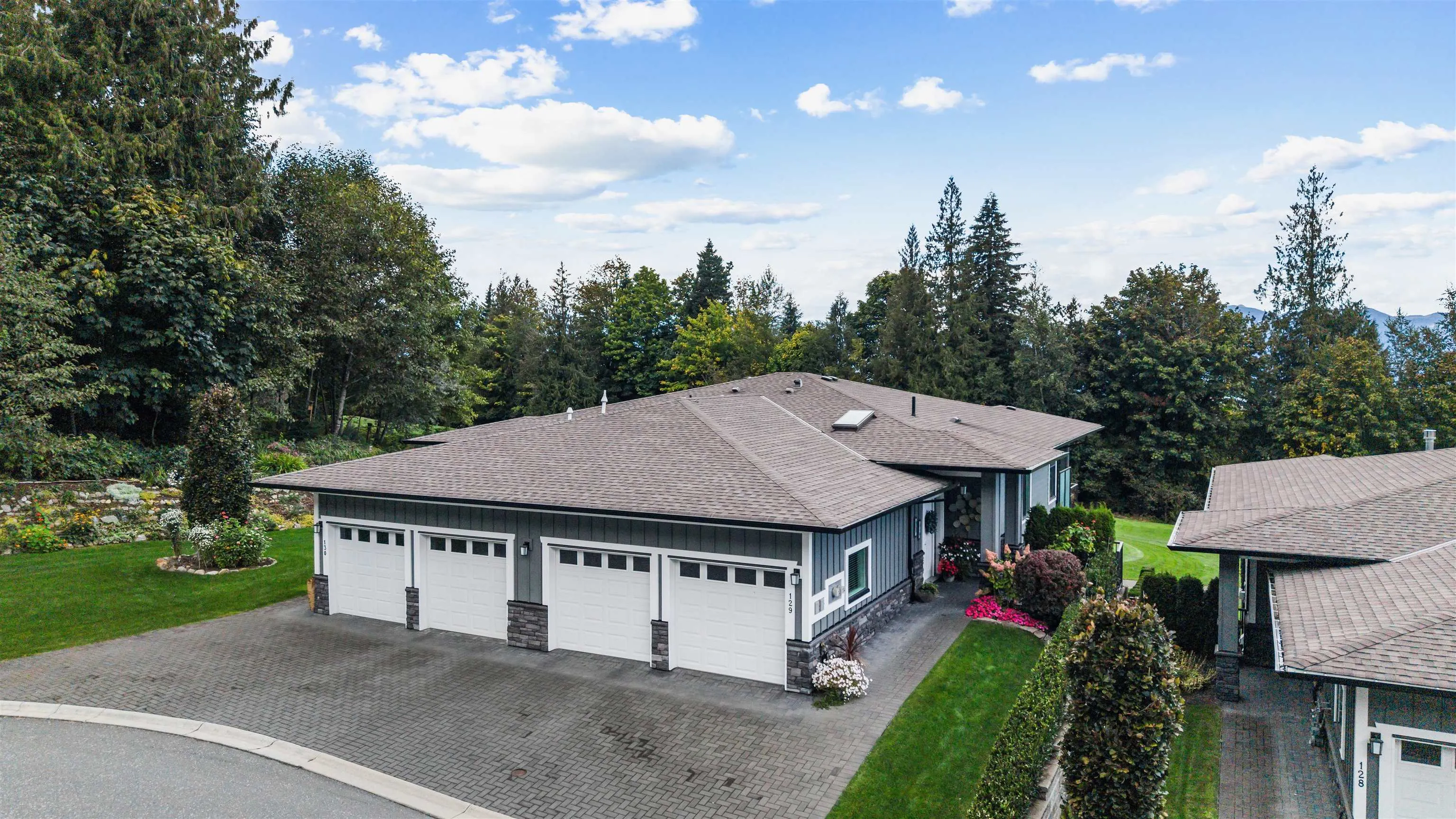 129 51096 Falls Court