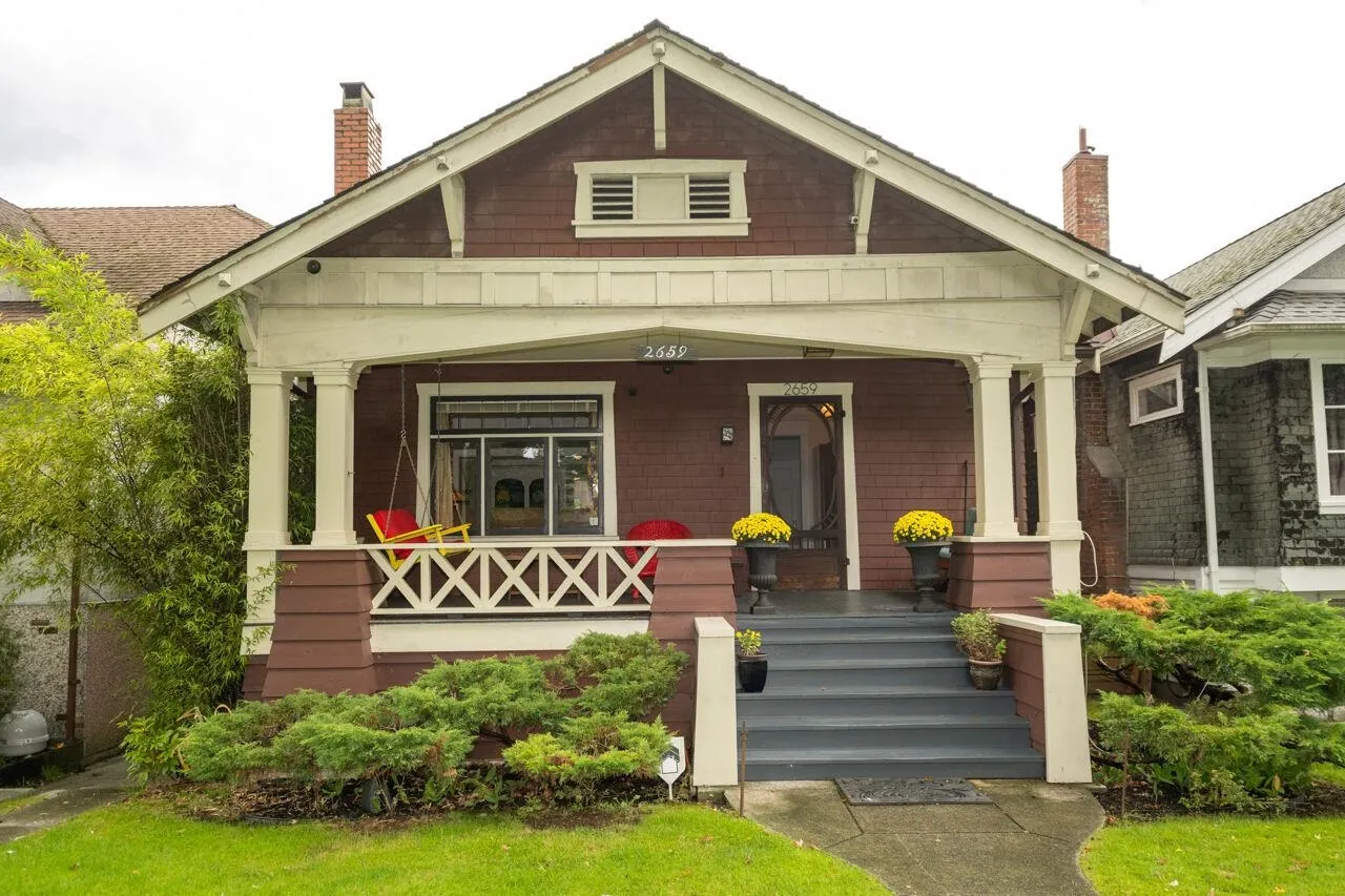 2659 Oxford Street
