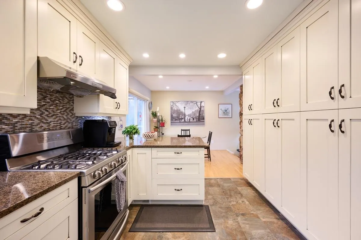 3222 Pinda Drive