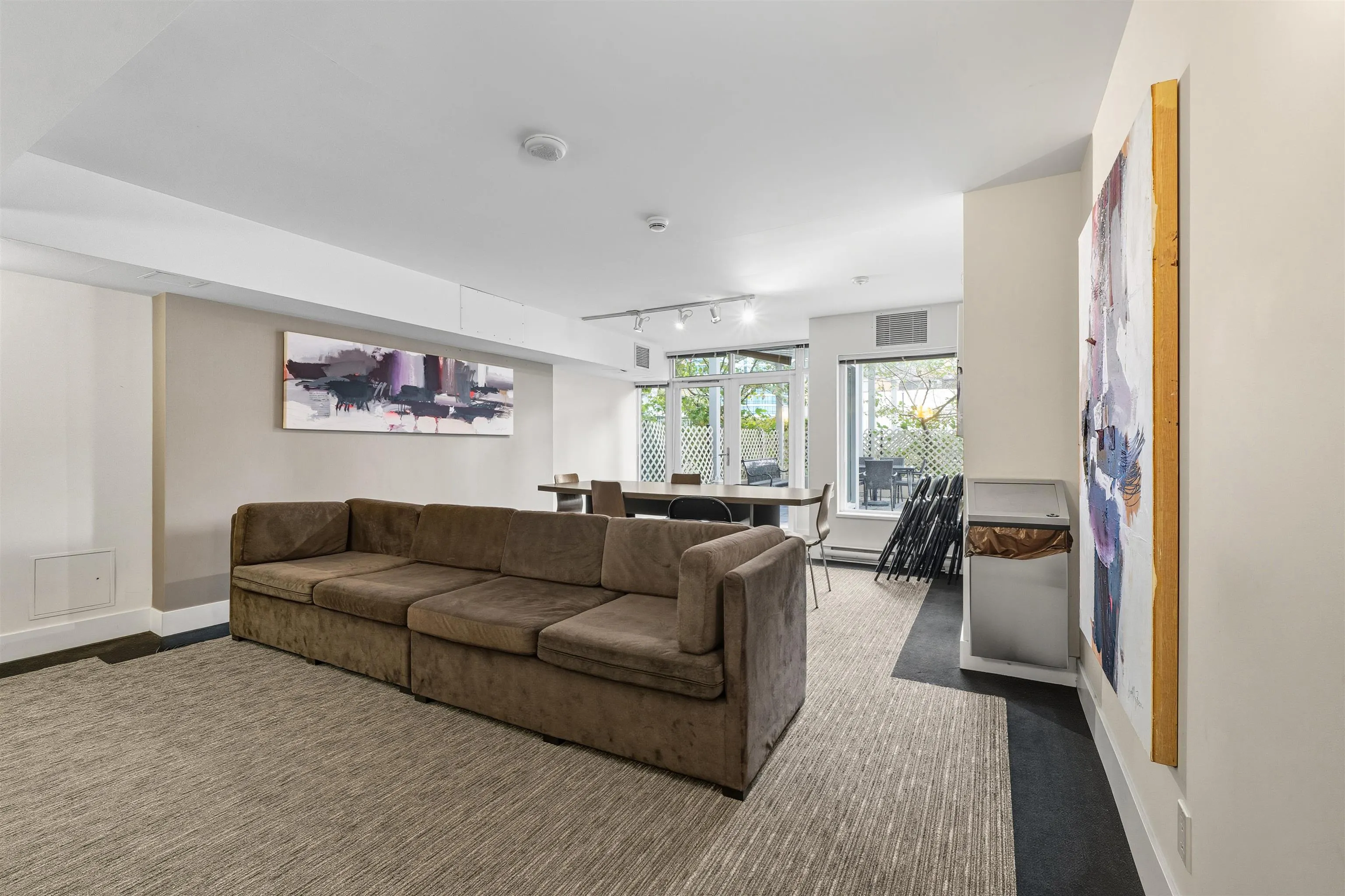 1607 888 Homer Street