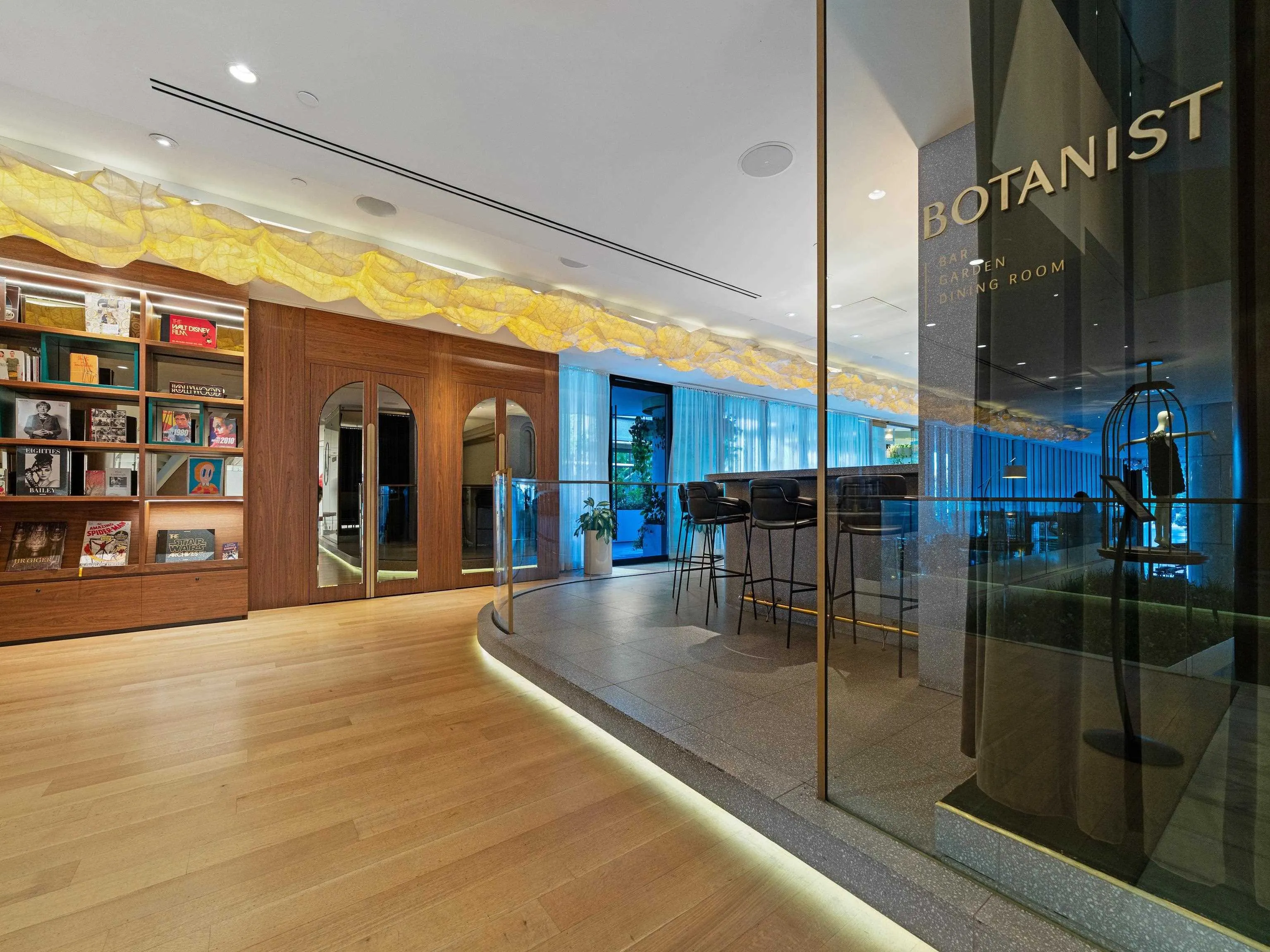 2701 1011 W Cordova Street