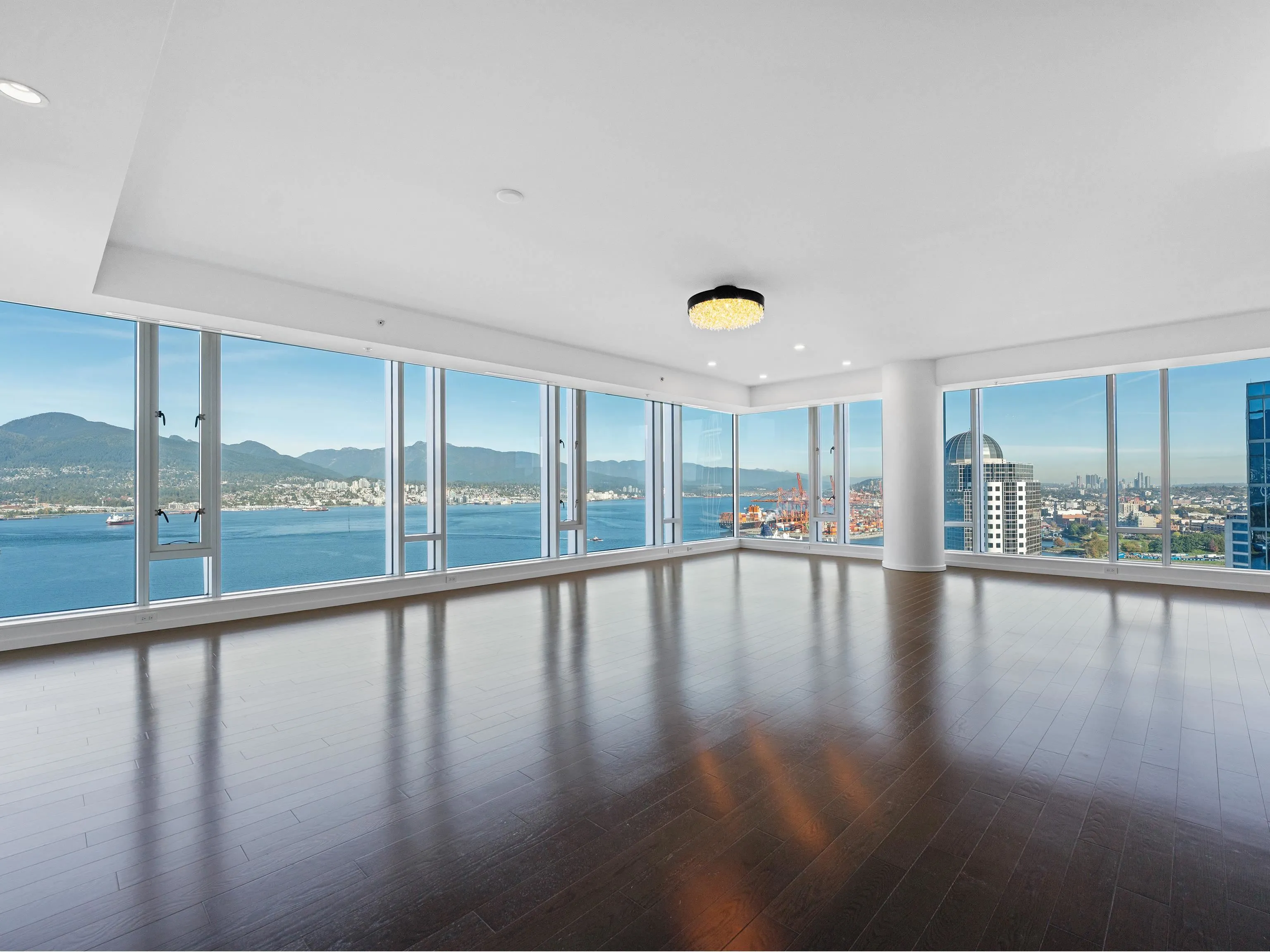 2701 1011 W Cordova Street