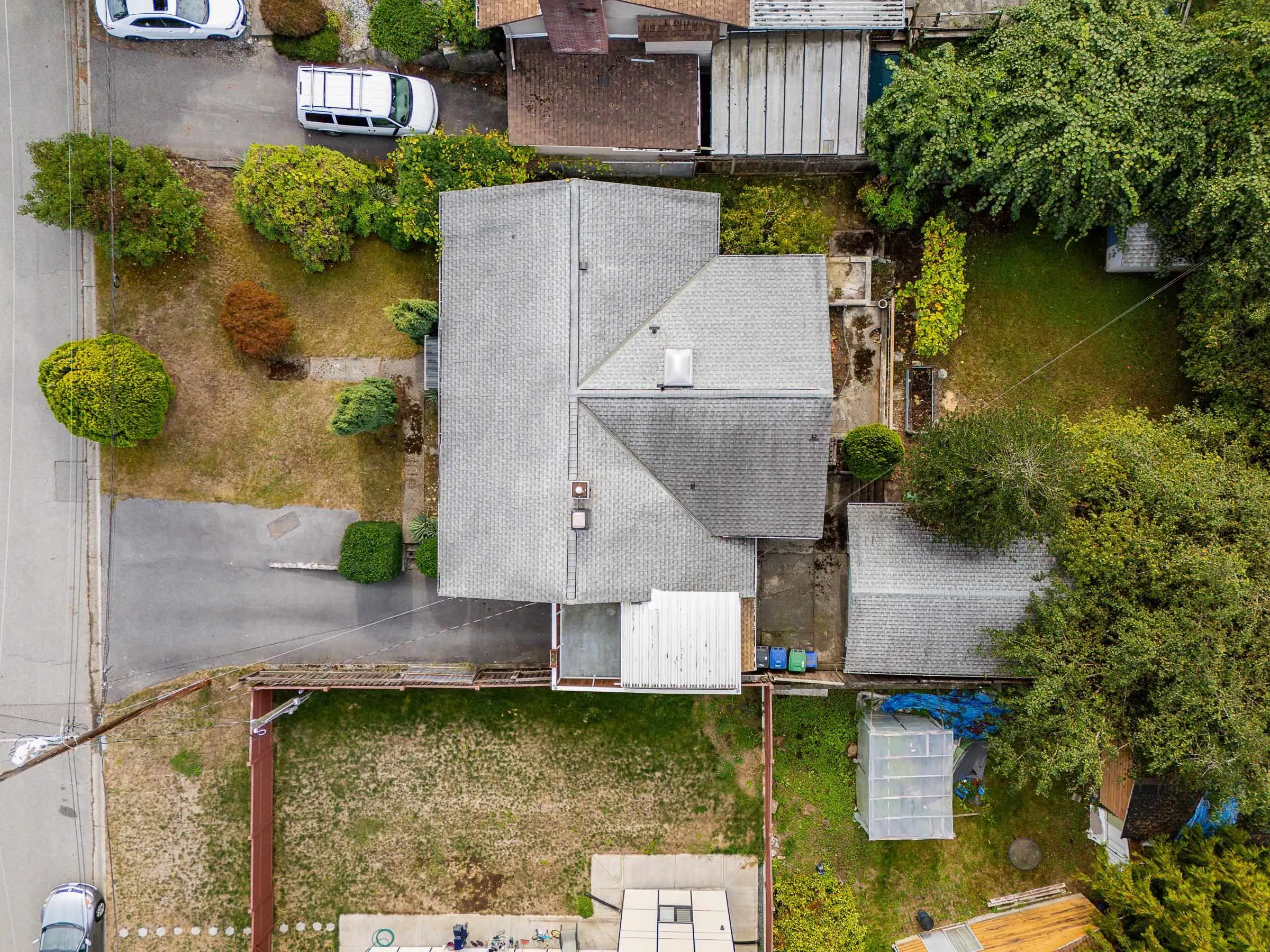 10725 127a Street