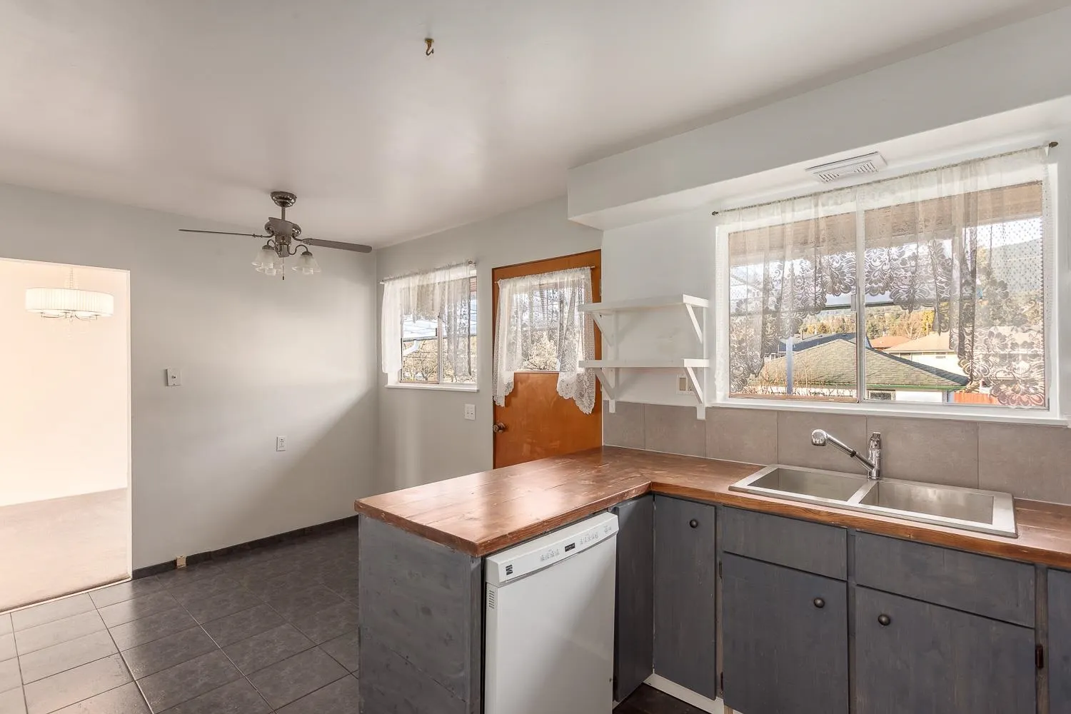 342 E 18th Street