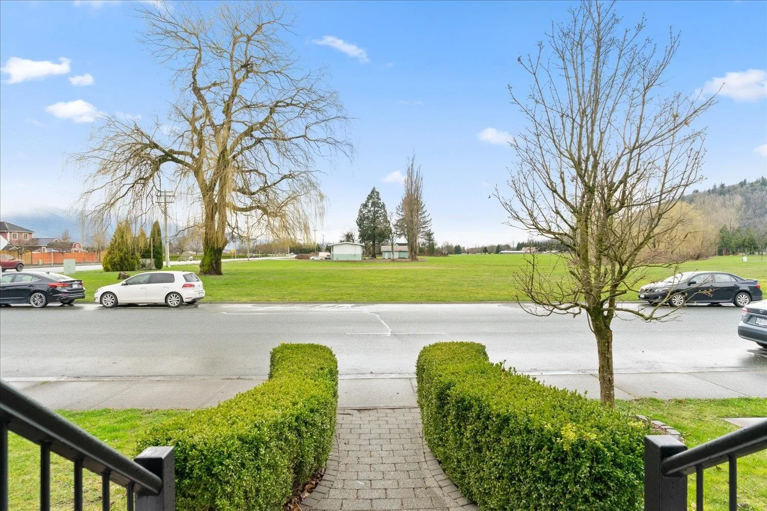 1510 Mackay Crescent