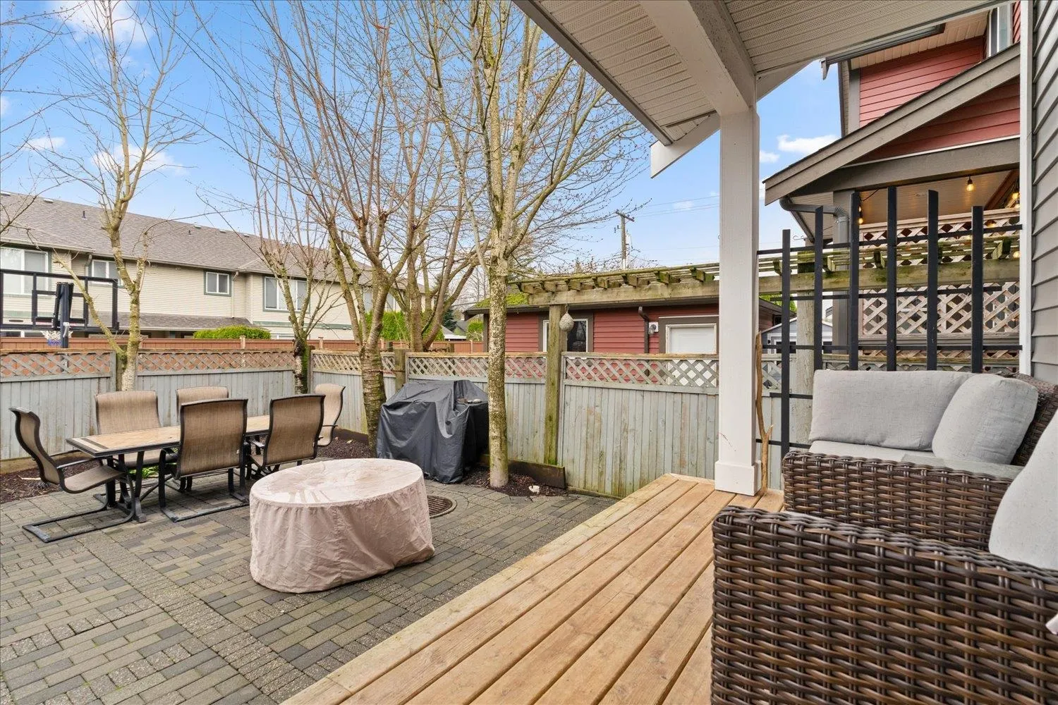 1510 Mackay Crescent