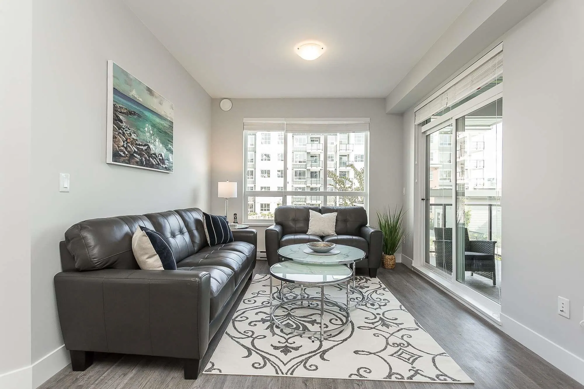 4317 2180 Kelly Avenue