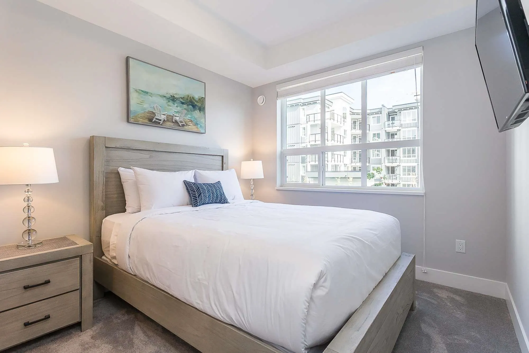 4317 2180 Kelly Avenue