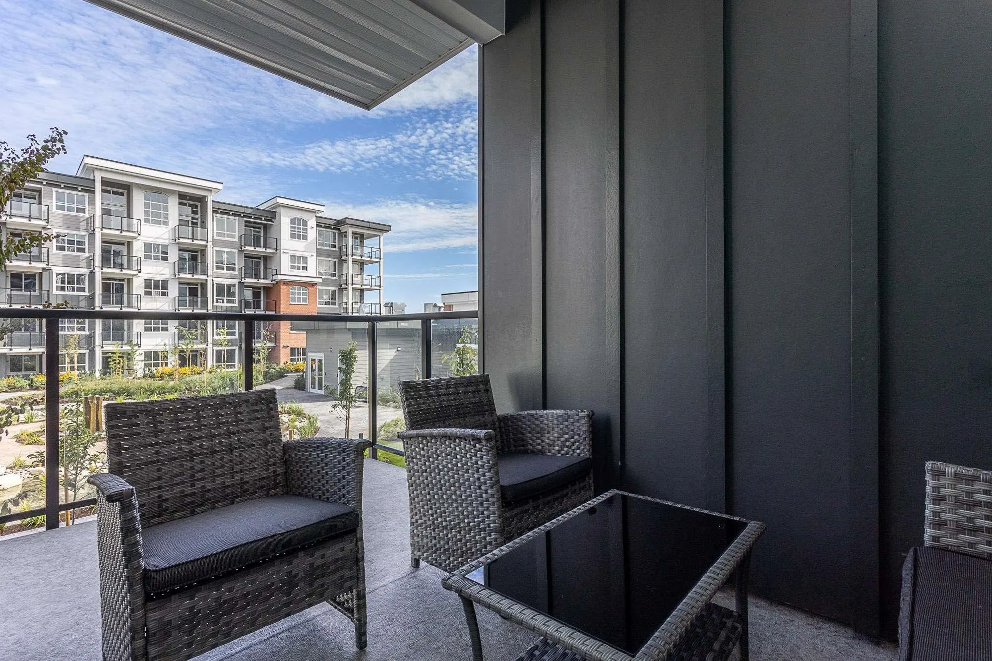 4317 2180 Kelly Avenue