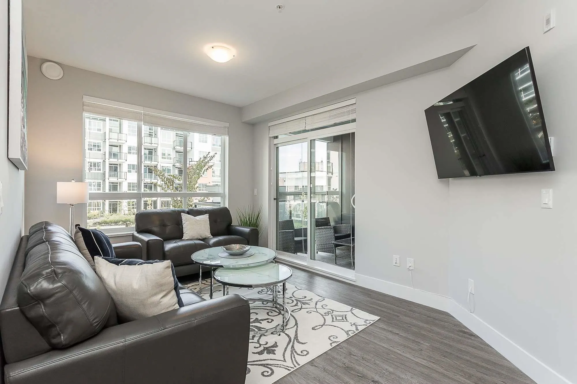 4317 2180 Kelly Avenue