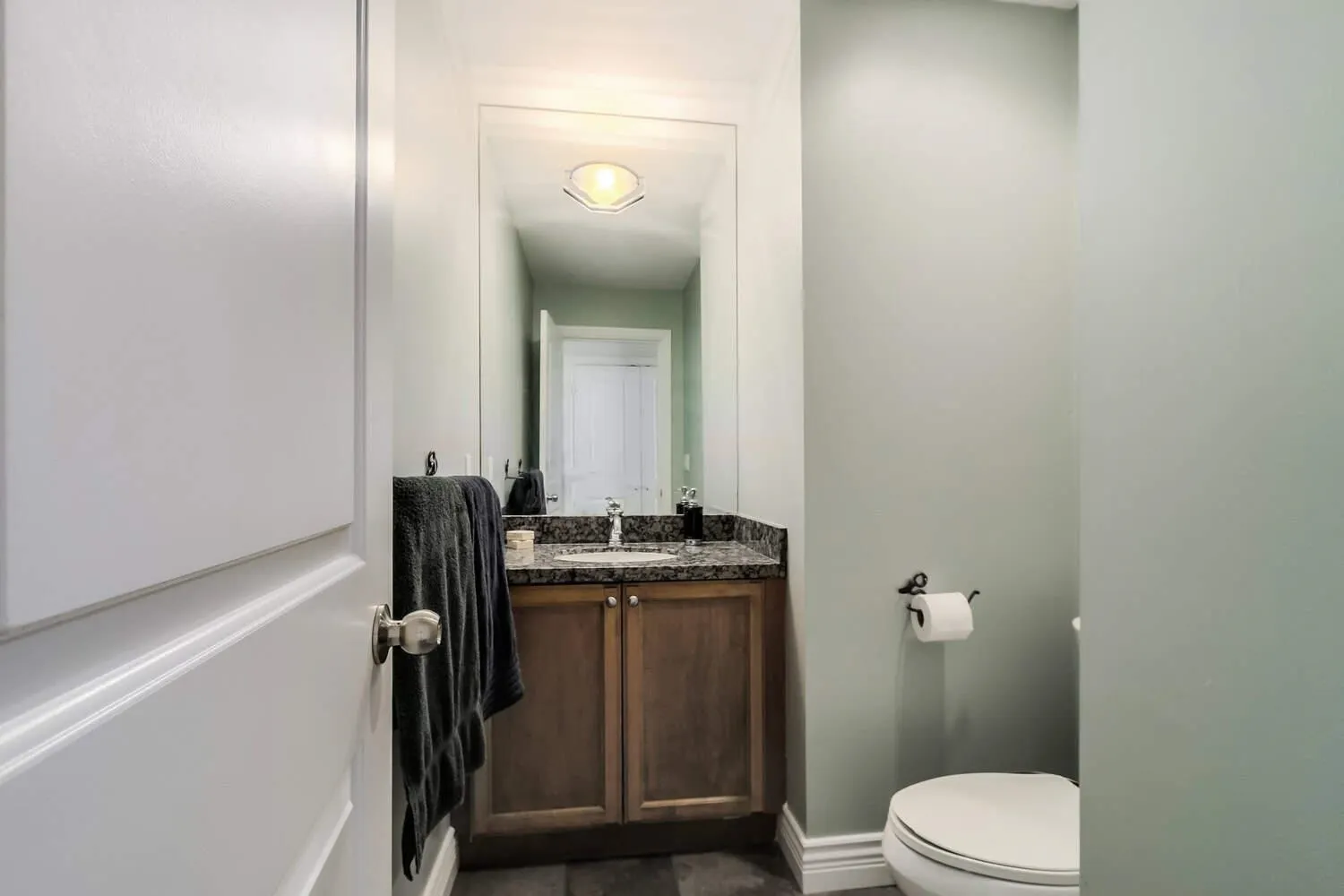 240 East 21 Street