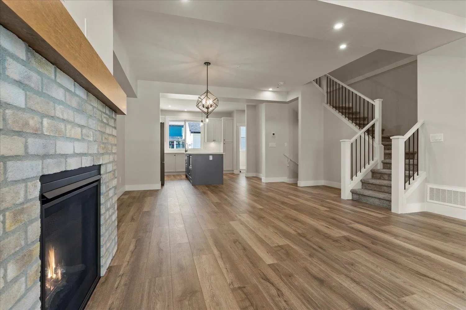 203 46211 Promontory Road