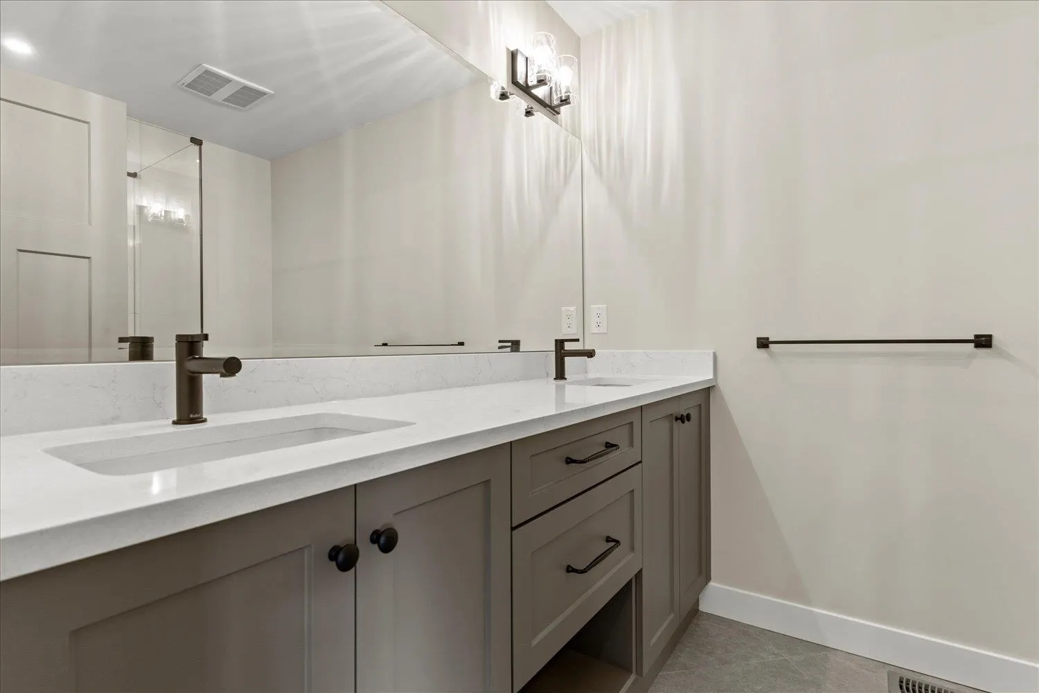 203 46211 Promontory Road