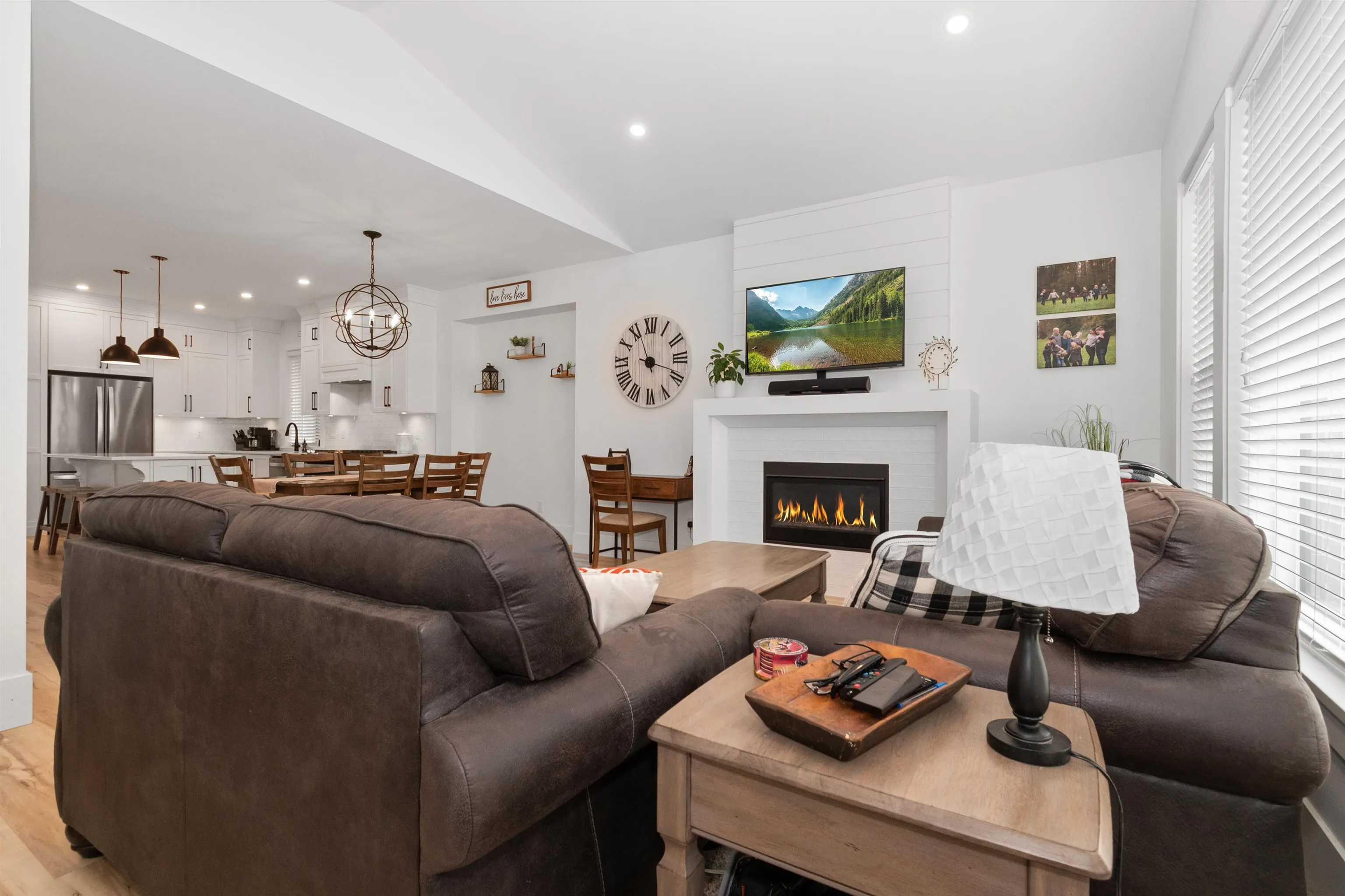 36 46211 Promontory Road