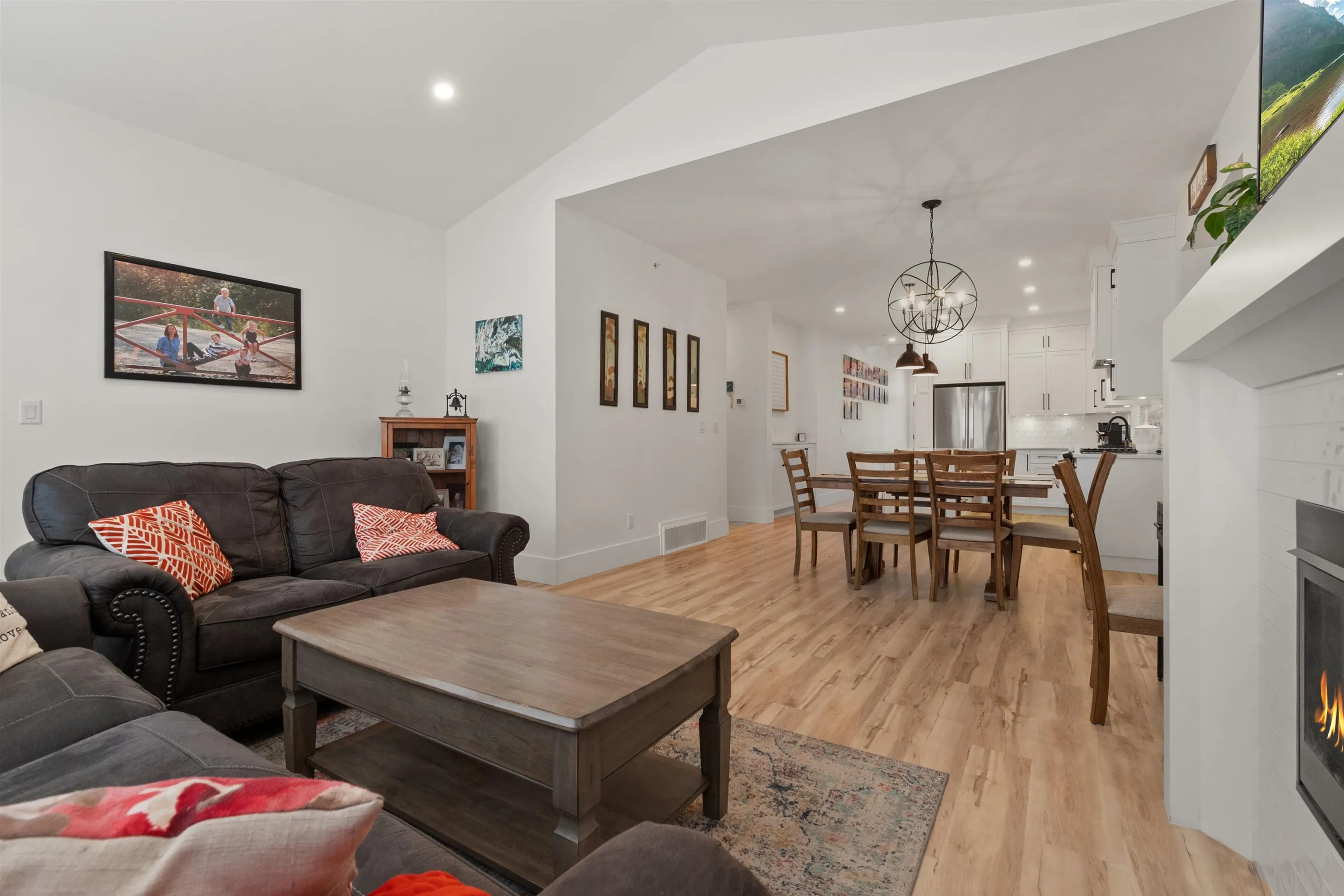 36 46211 Promontory Road