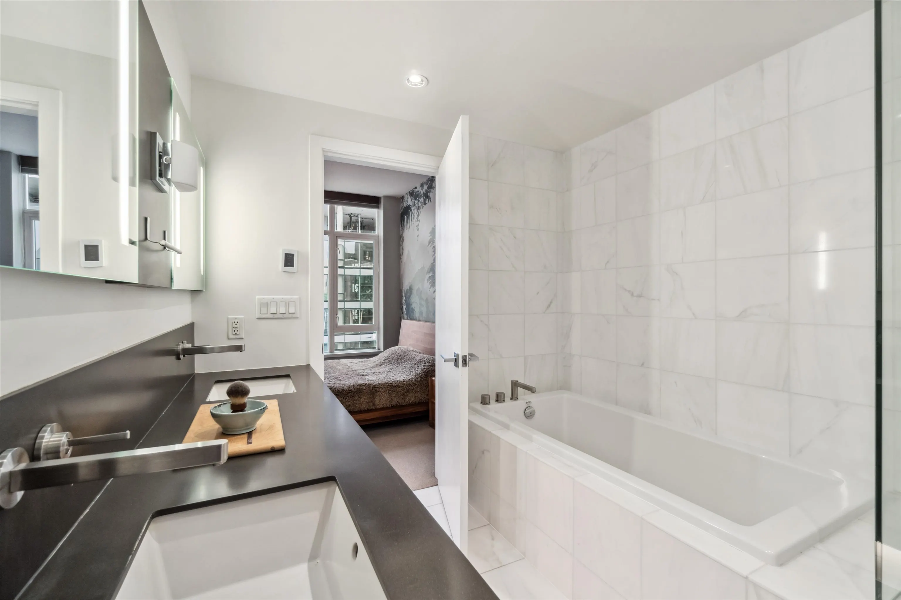 1601 1252 Hornby Street