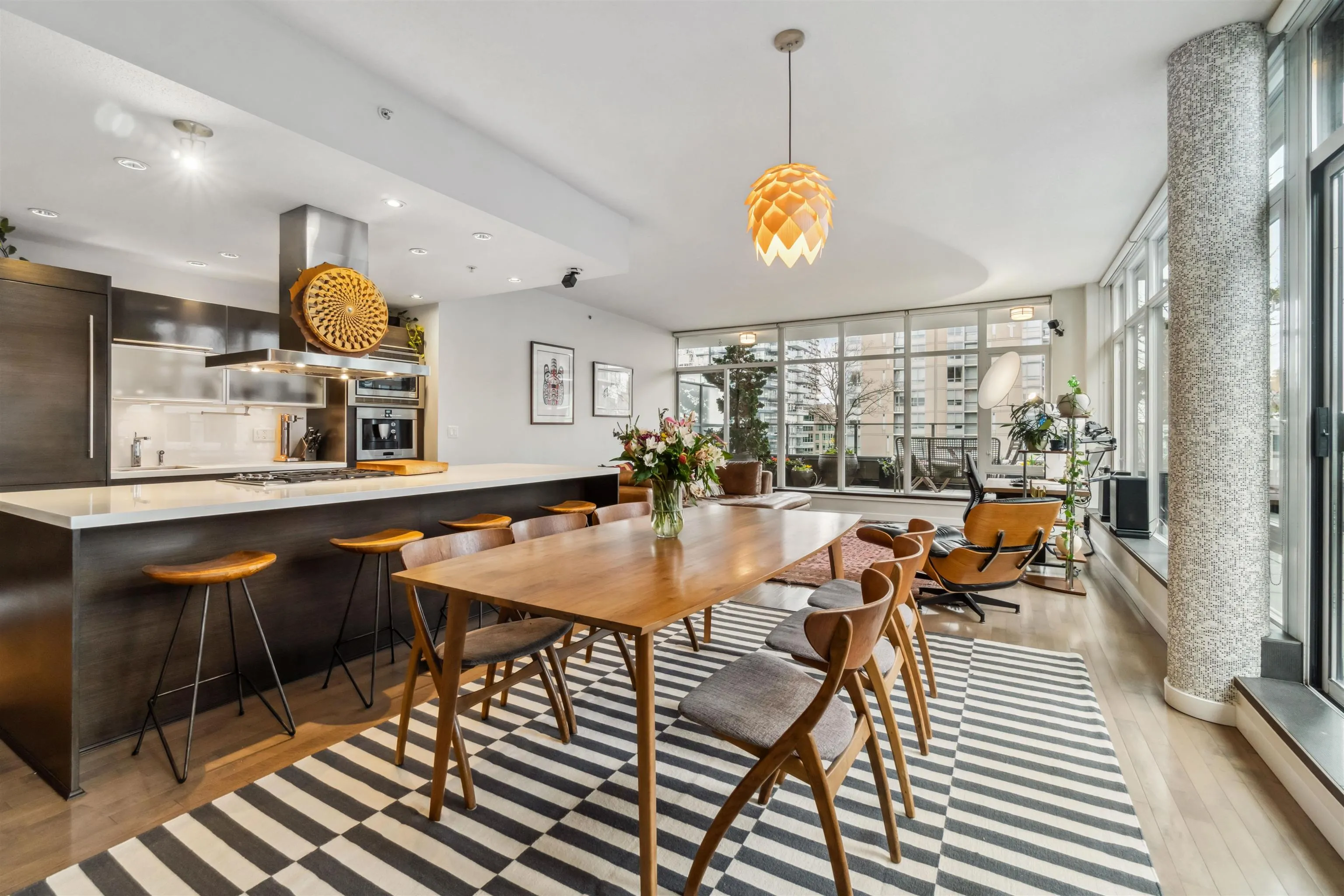 1601 1252 Hornby Street