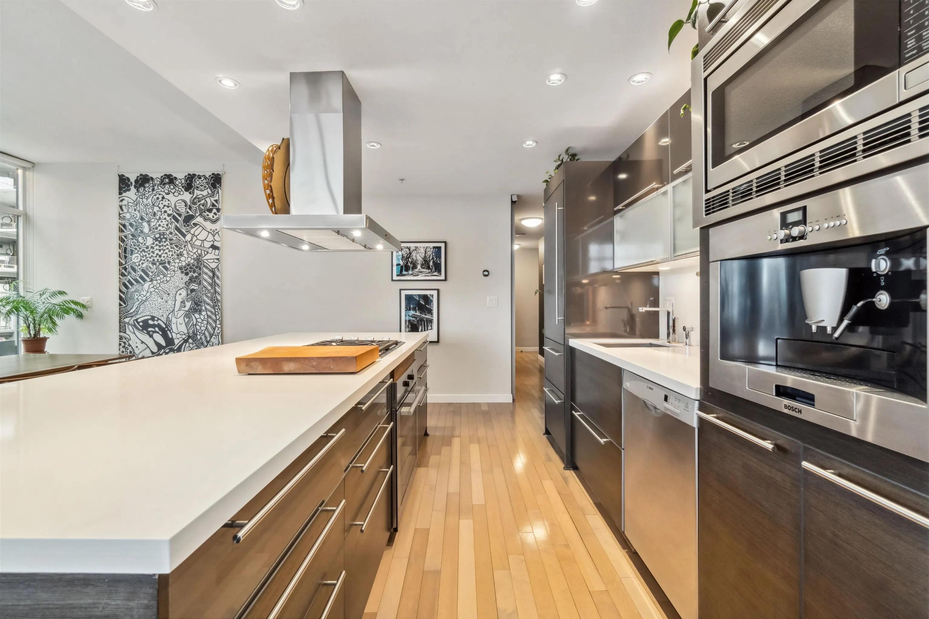 1601 1252 Hornby Street