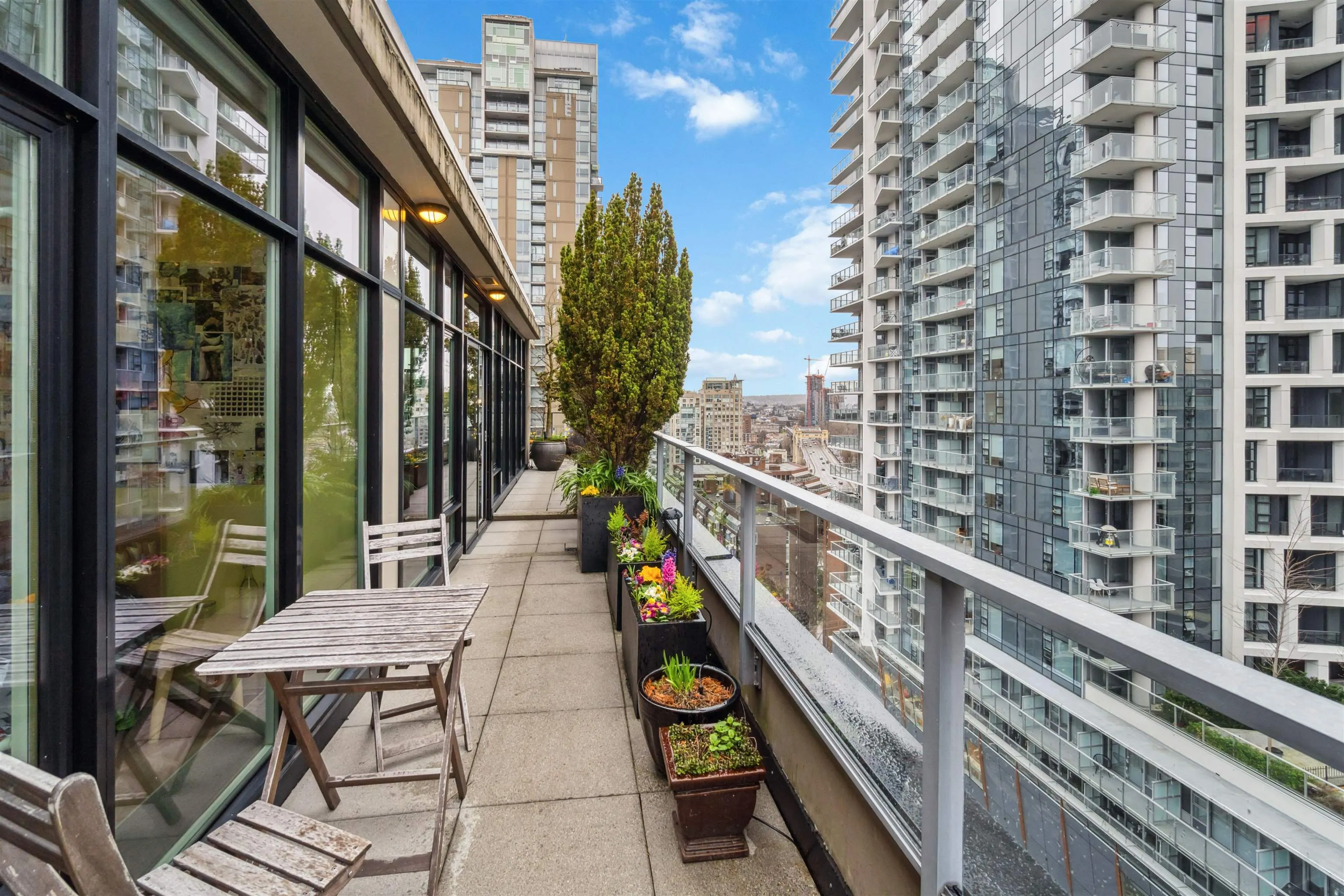 1601 1252 Hornby Street